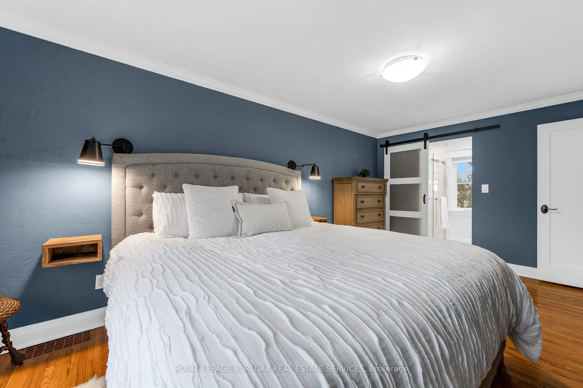 Photo 18 of 605 Emerald Street, Burlington, Brant — HOMEH