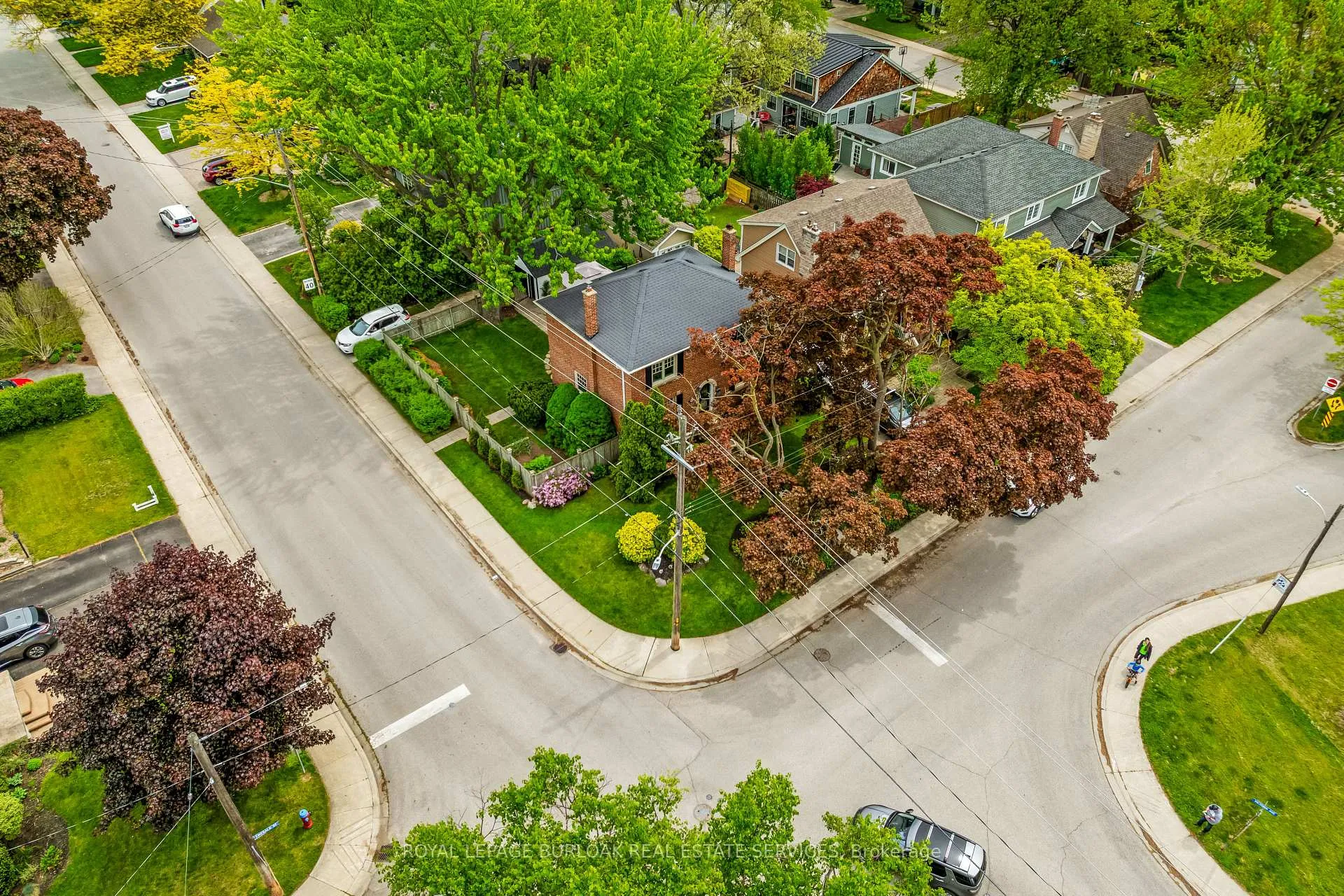 Photo 41 of 605 Emerald Street, Burlington, Brant — HOMEH
