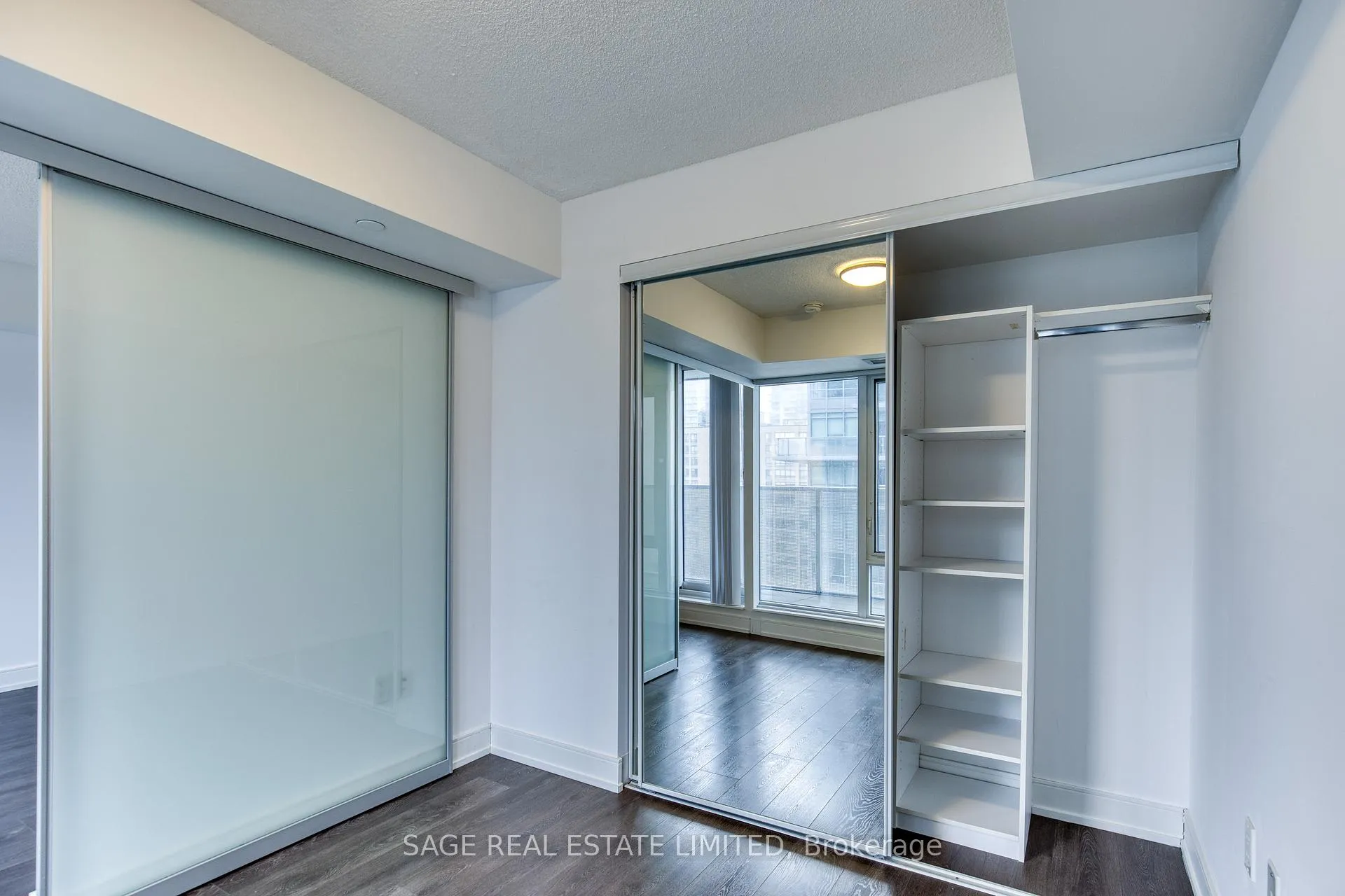 Photo 12 of Unit 1003, 89 McGill Street, Toronto, Church-Yonge Corridor — HOMEH