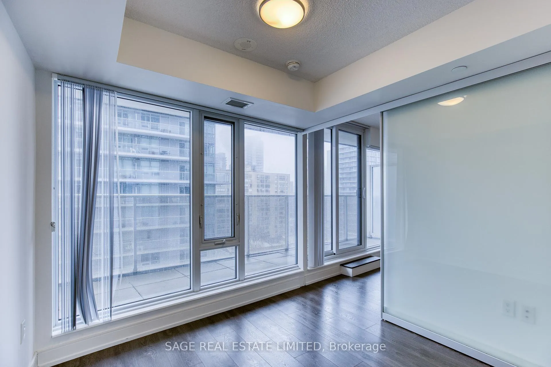 Photo 13 of Unit 1003, 89 McGill Street, Toronto, Church-Yonge Corridor — HOMEH