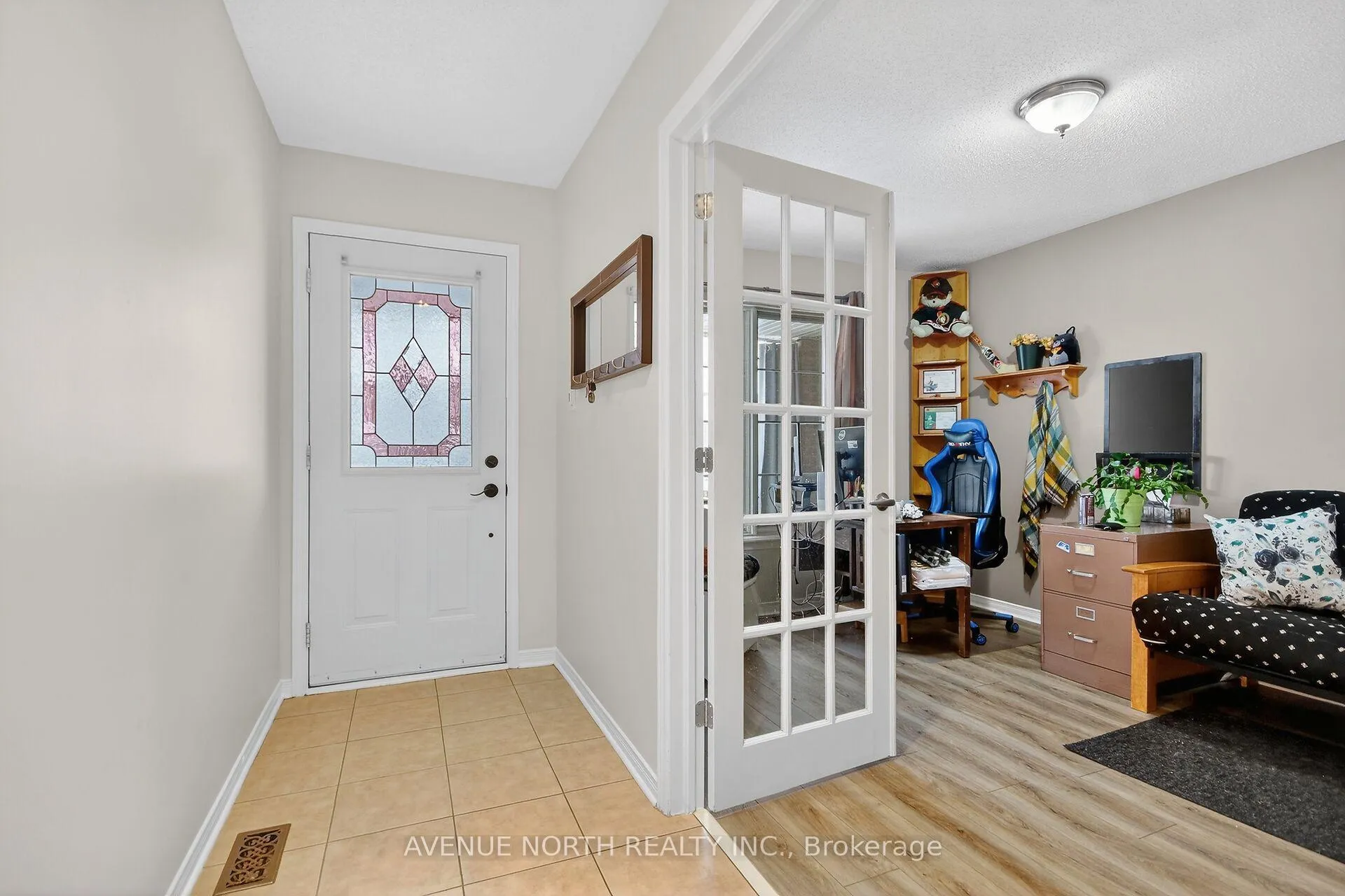 Photo 5 of 57 Macassa Circle, Ottawa, Kanata - Kanata Lakes/Heritage Hills — HOMEH