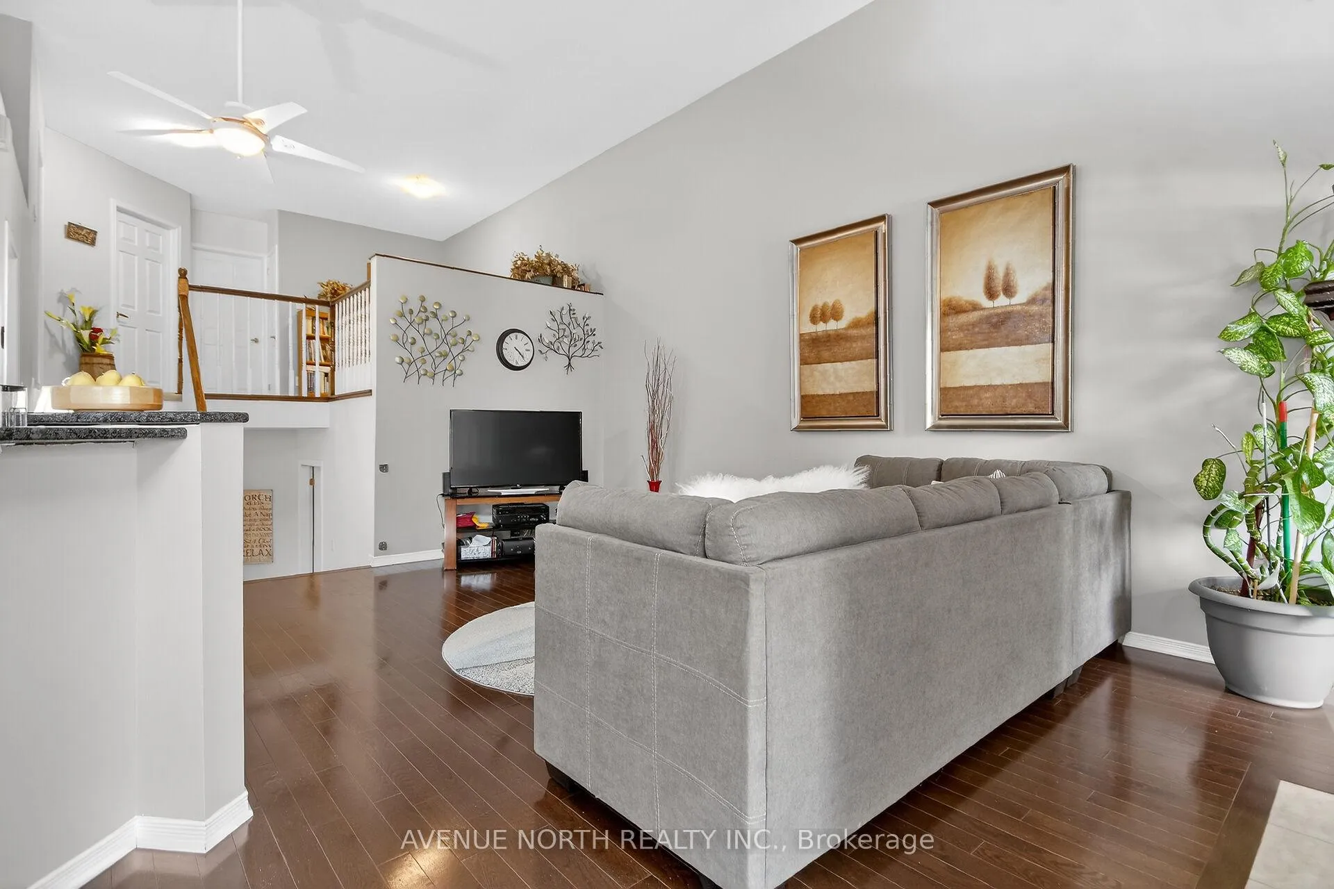 Photo 12 of 57 Macassa Circle, Ottawa, Kanata - Kanata Lakes/Heritage Hills — HOMEH
