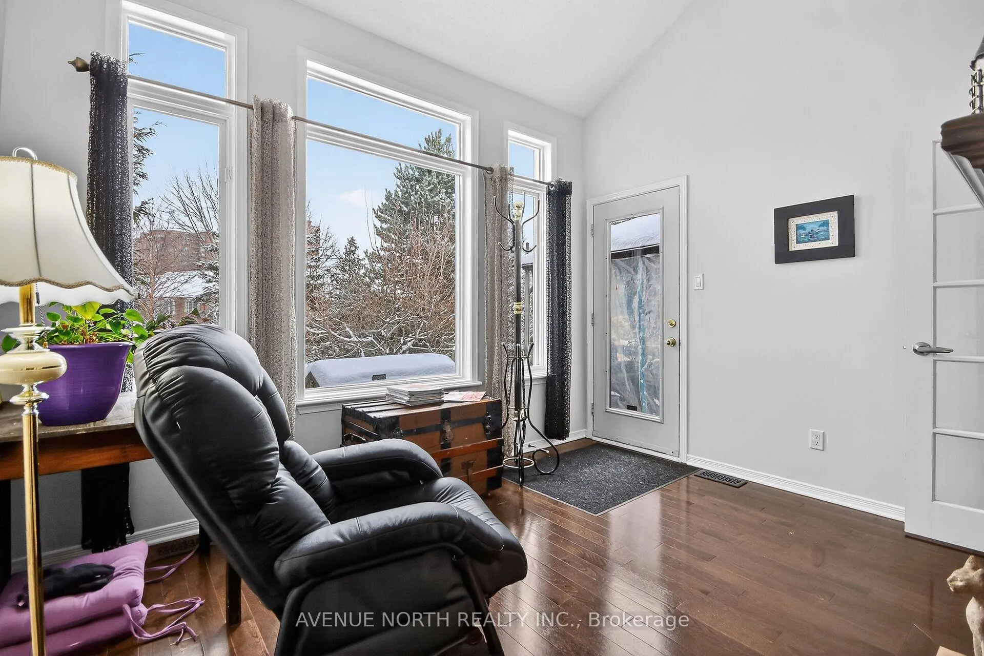 Photo 17 of 57 Macassa Circle, Ottawa, Kanata - Kanata Lakes/Heritage Hills — HOMEH