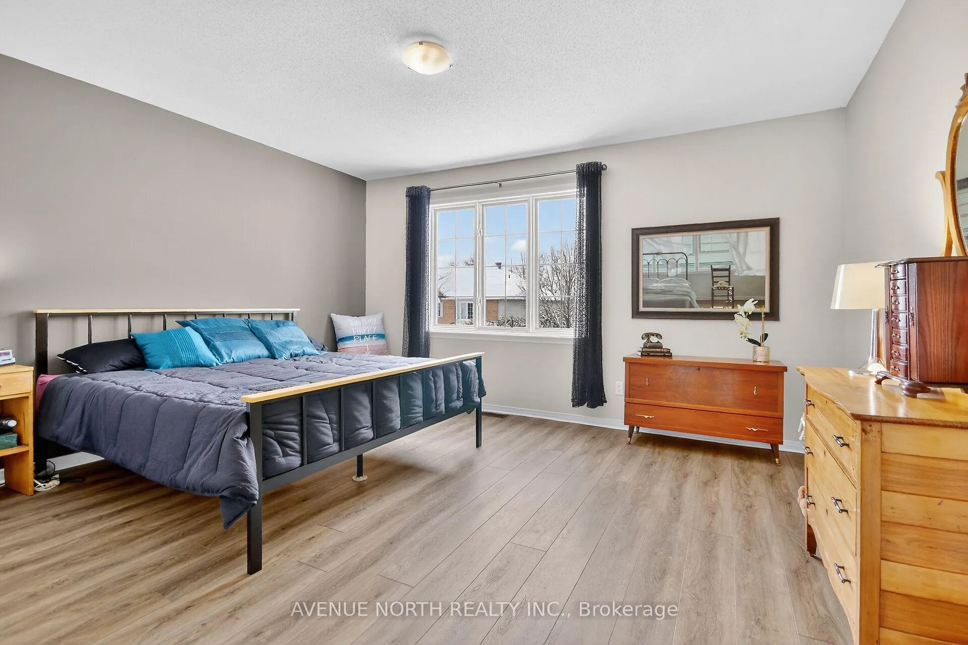 Photo 34 of 57 Macassa Circle, Ottawa, Kanata - Kanata Lakes/Heritage Hills — HOMEH