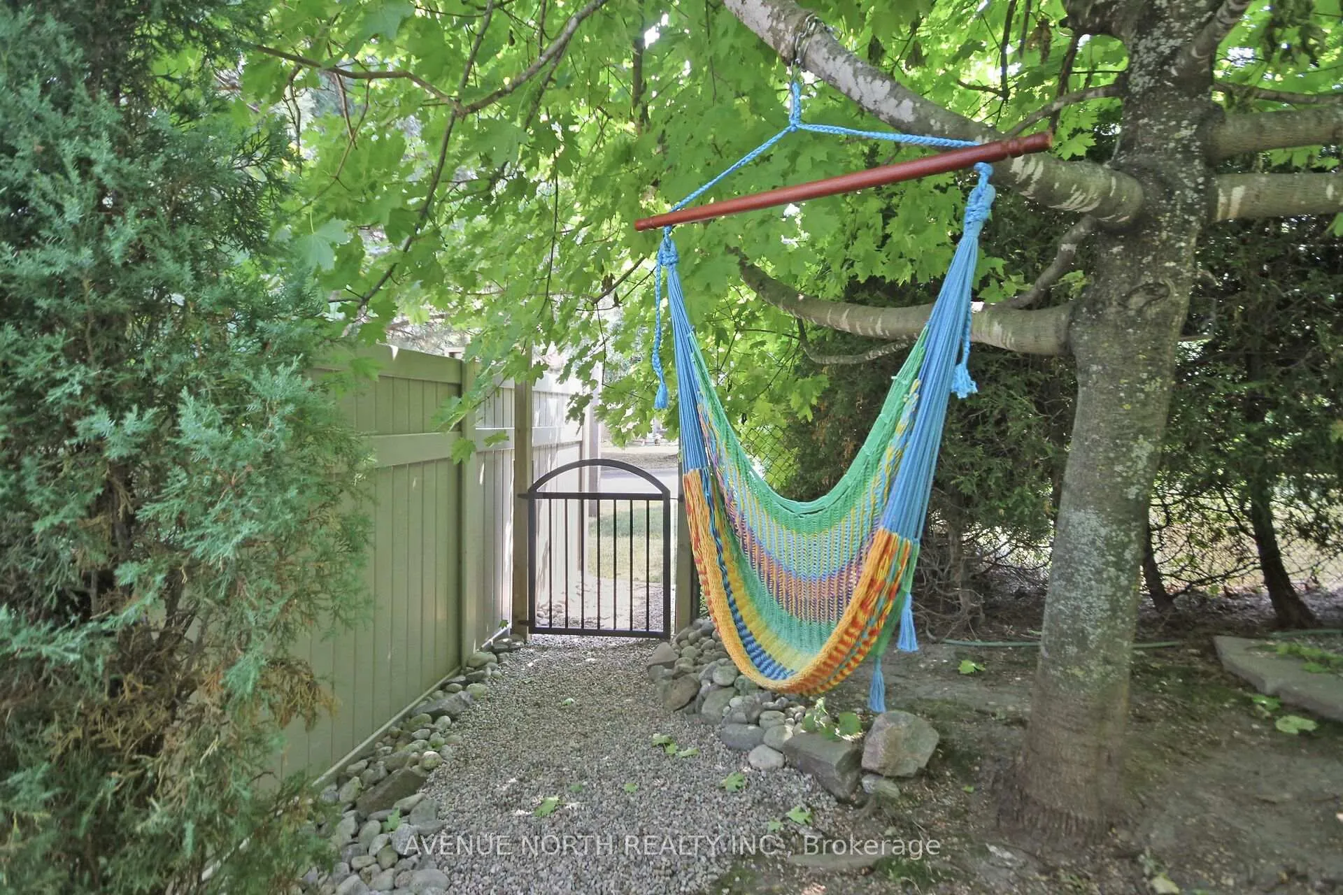 Photo 43 of 57 Macassa Circle, Ottawa, Kanata - Kanata Lakes/Heritage Hills — HOMEH