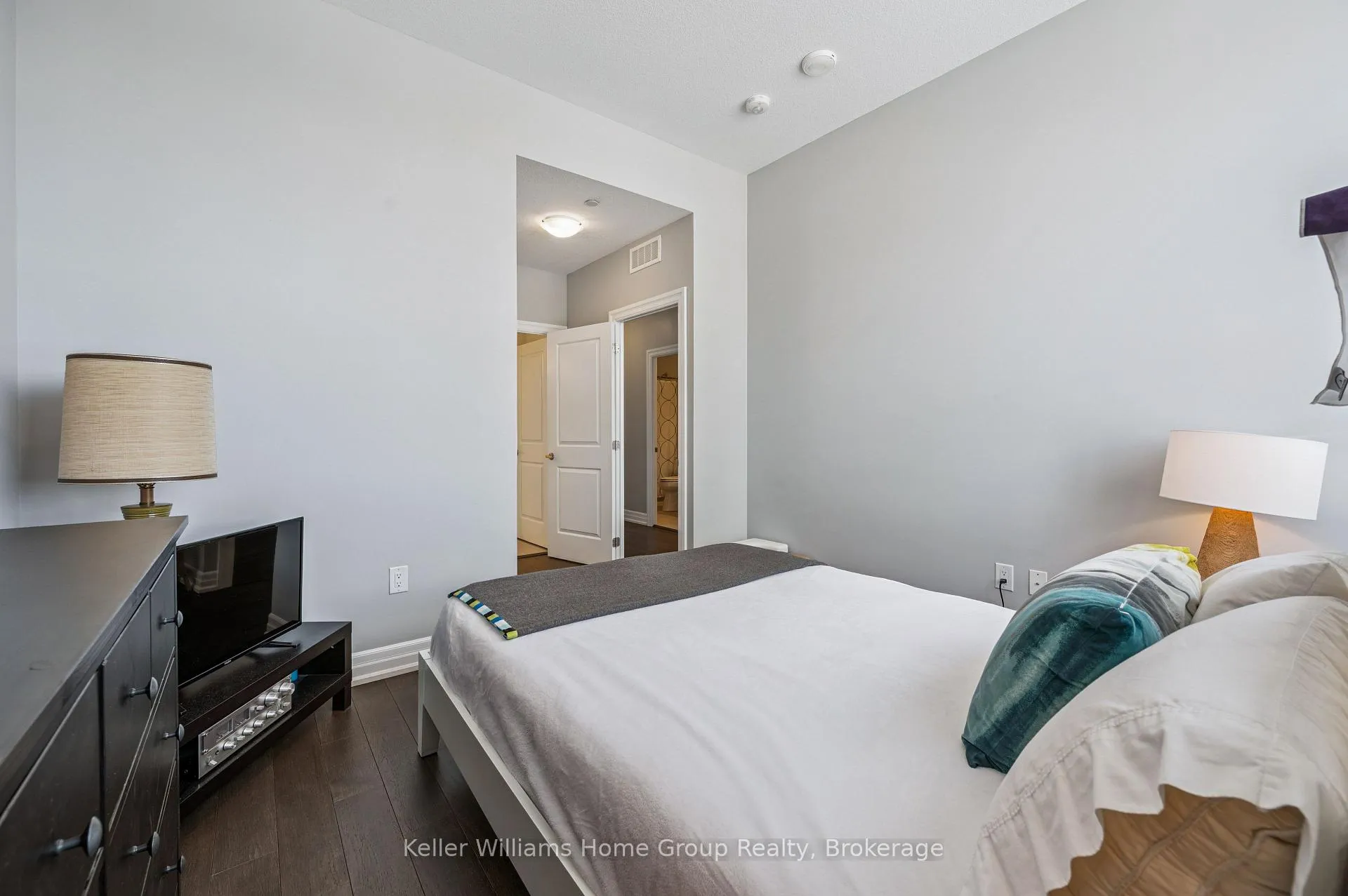 Photo 13 of Unit 211, 1878 Gordon Street, Guelph, Pineridge/Westminster Woods — HOMEH