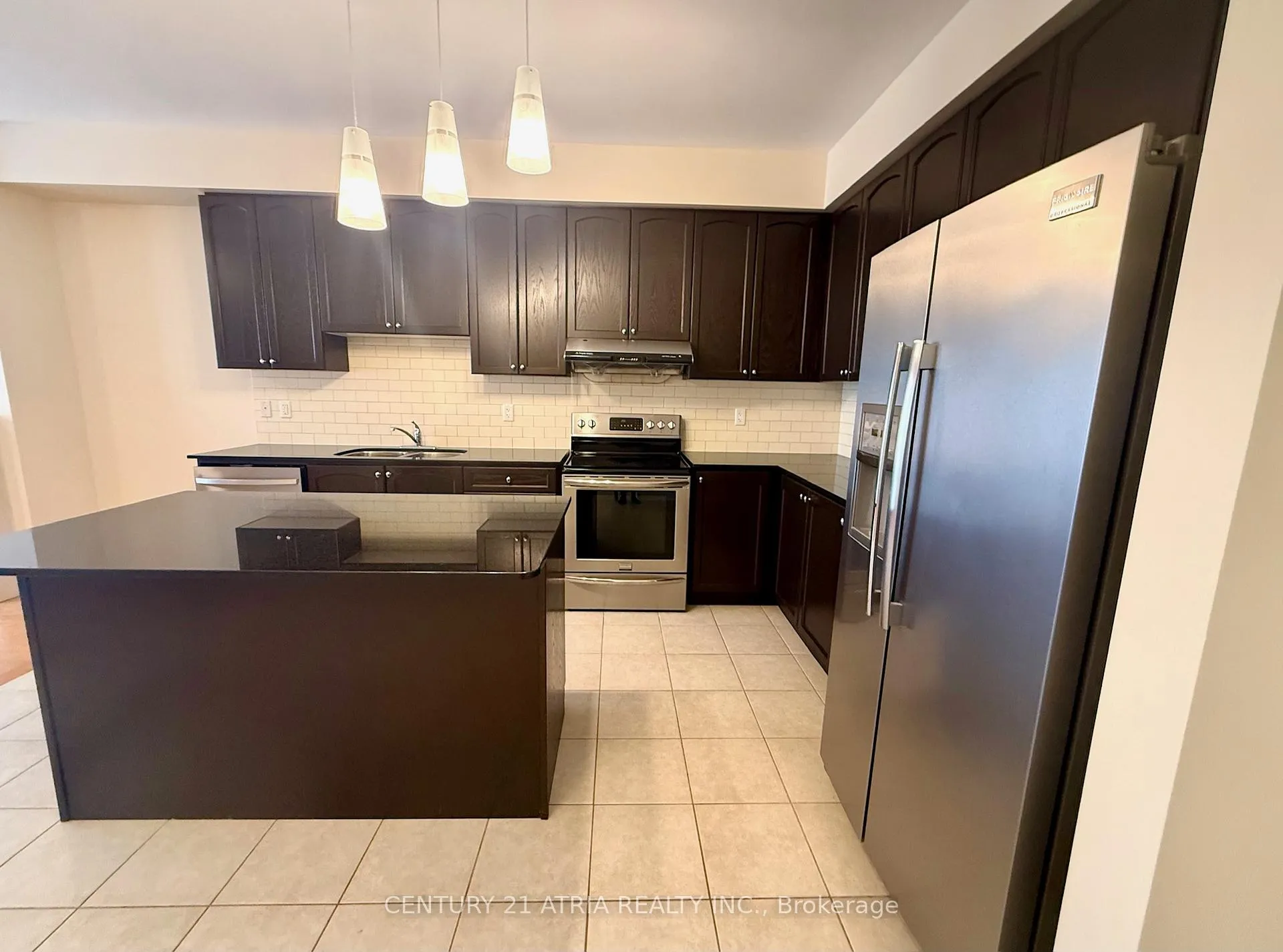 Photo 3 of 10491 Woodbine Avenue, Markham, Cathedraltown — HOMEH