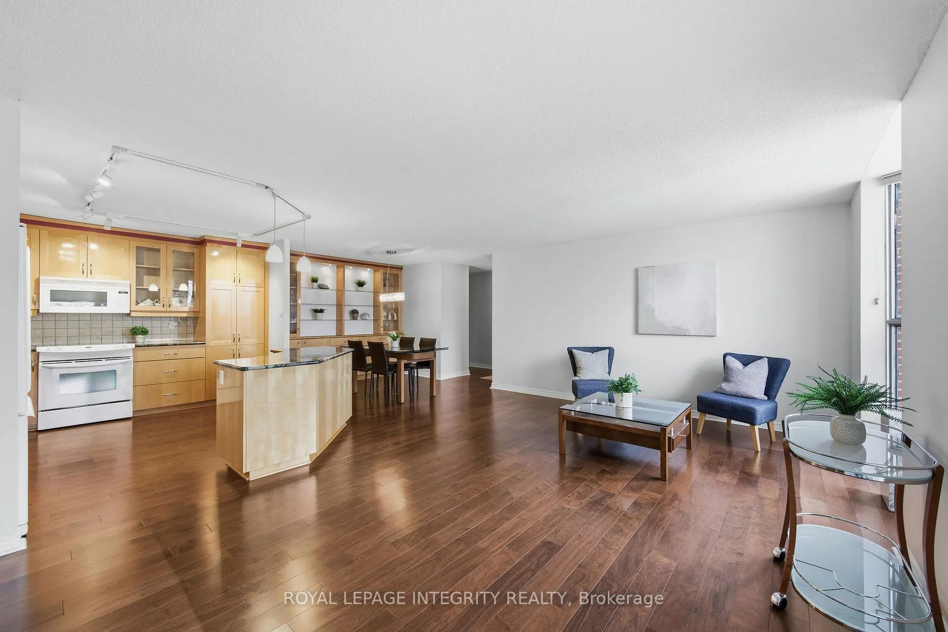 Photo 17 of Unit 305, 2951 Riverside Drive, Ottawa, Mooneys Bay/Riverside Park — HOMEH