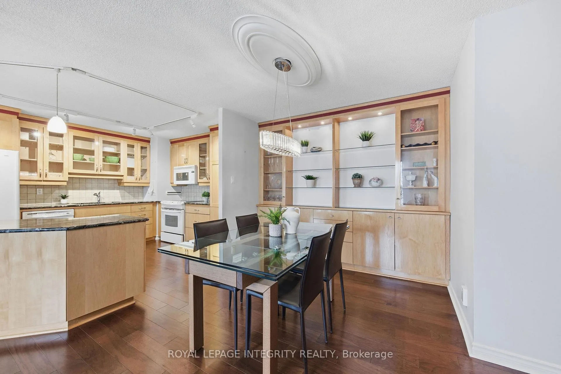 Photo 33 of Unit 305, 2951 Riverside Drive, Ottawa, Mooneys Bay/Riverside Park — HOMEH