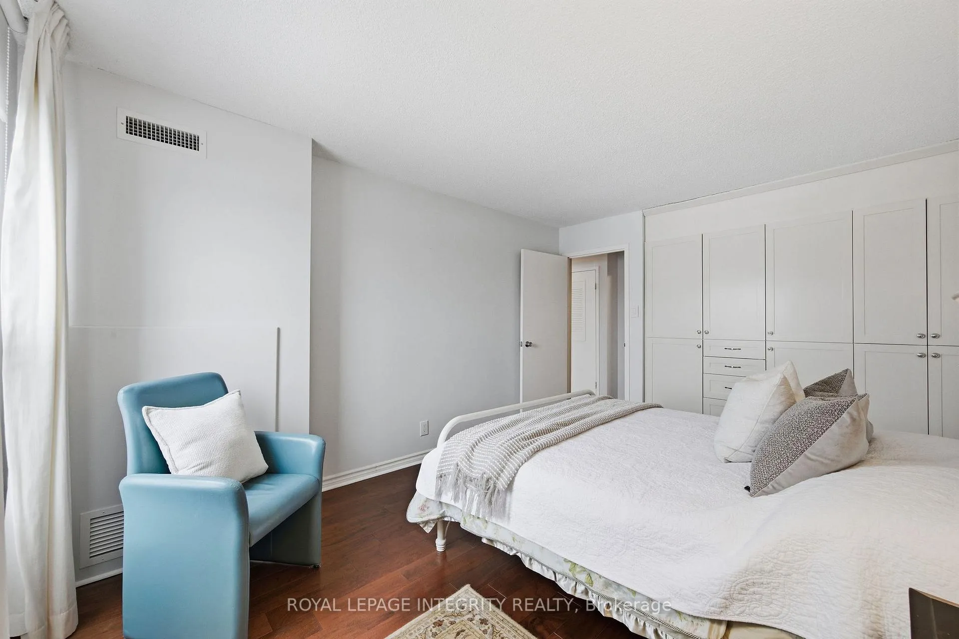 Photo 36 of Unit 305, 2951 Riverside Drive, Ottawa, Mooneys Bay/Riverside Park — HOMEH