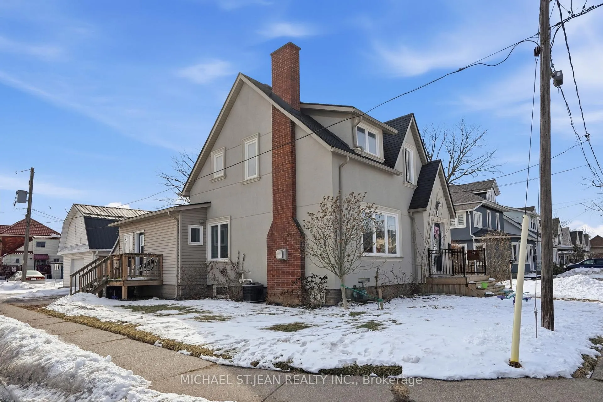 Photo 3 of 31 Spencer Street, Welland, Welland Downtown — HOMEH
