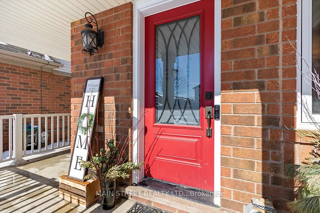 Photo 5 of 26 John W Taylor Avenue, New Tecumseth, Alliston — HOMEH