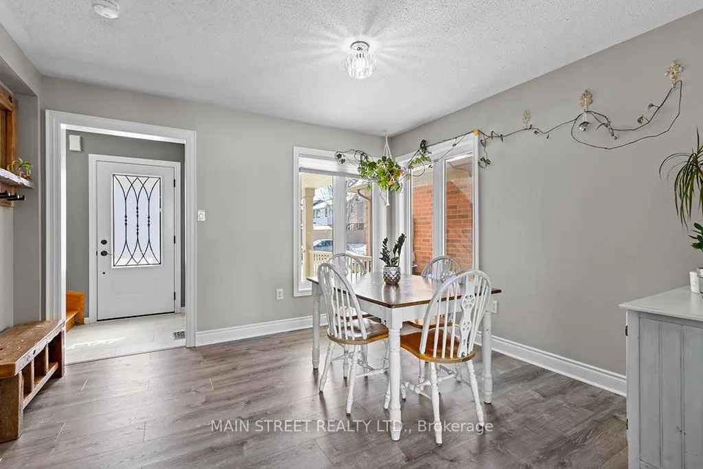 Photo 13 of 26 John W Taylor Avenue, New Tecumseth, Alliston — HOMEH
