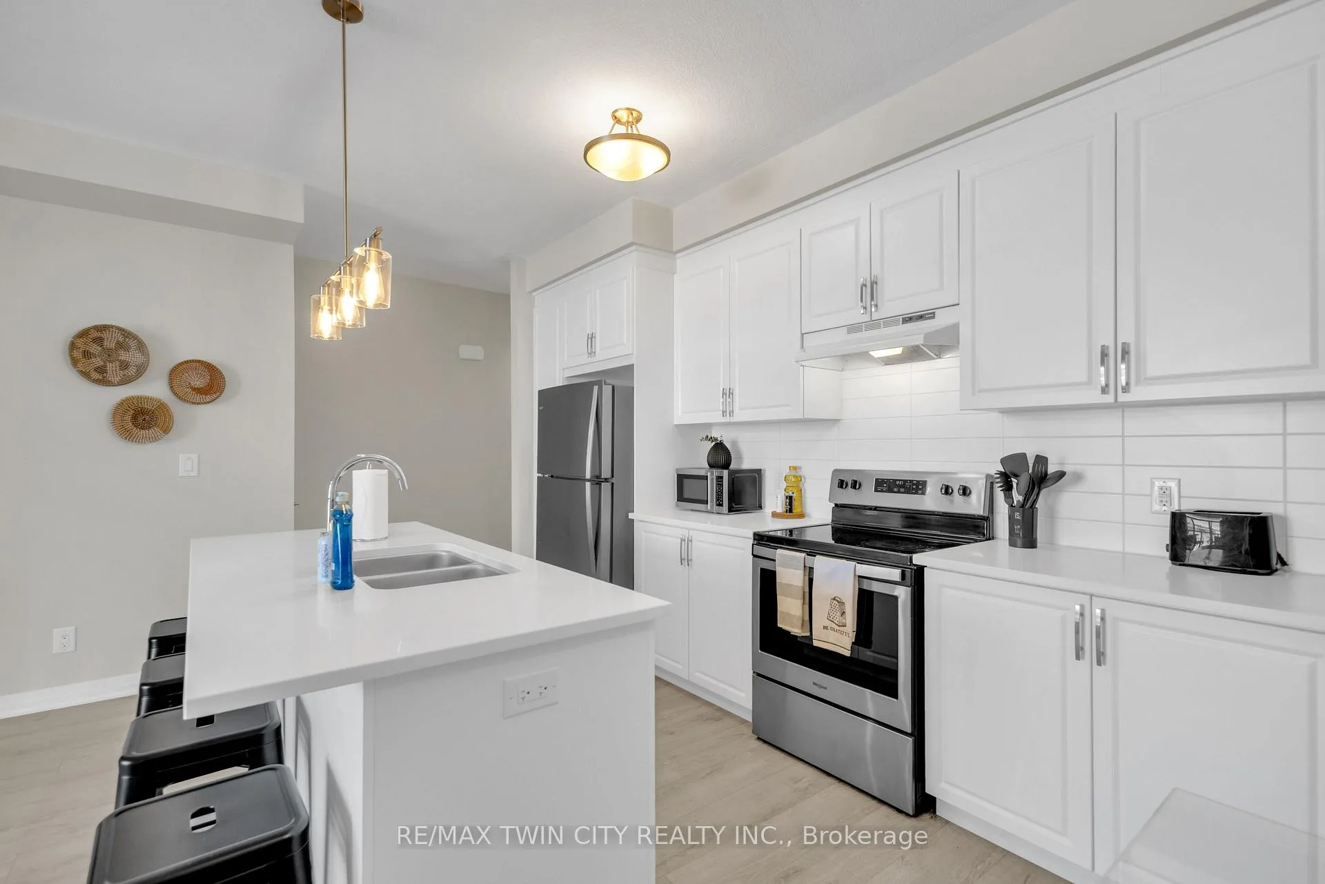 Photo 8 of Unit 1F, 155 Thomas Slee Drive, Kitchener — HOMEH