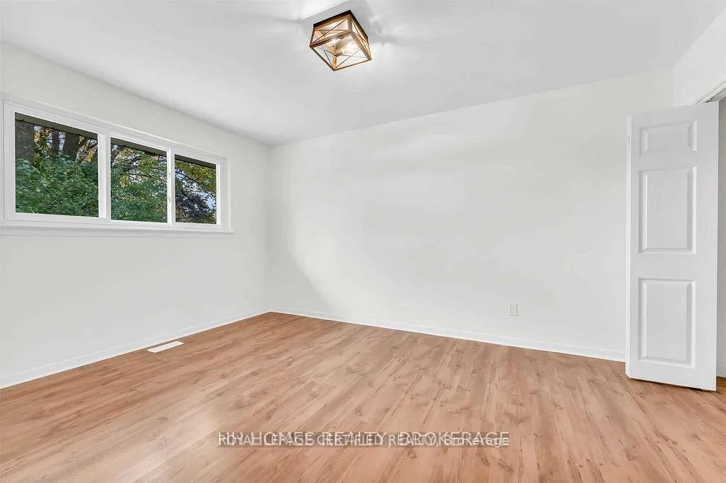 Photo 12 of 50 Wilton Drive, Brampton, Bram East — HOMEH