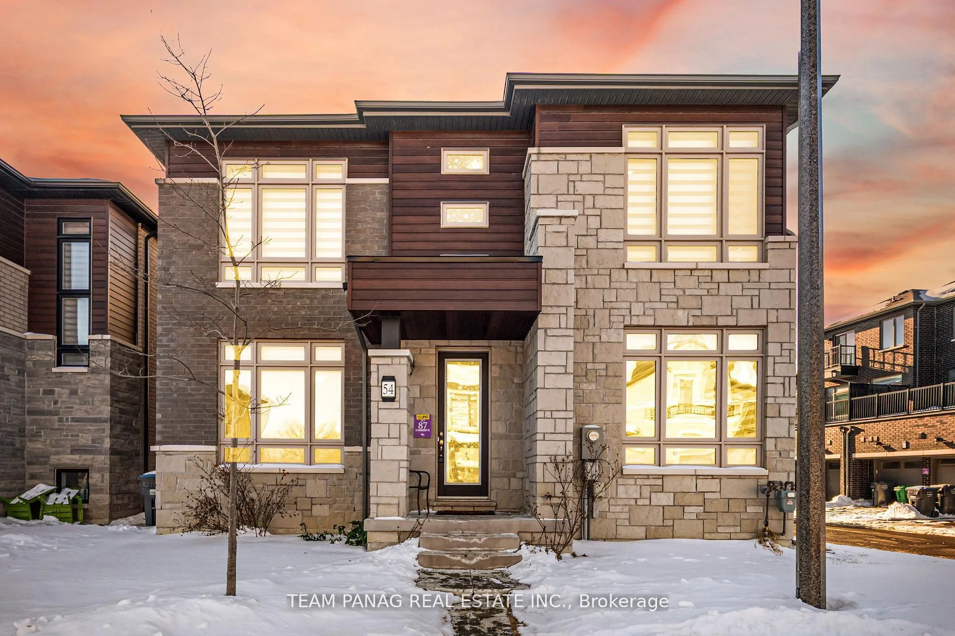 Photo 1 of 54 Moorcroft Place, Brampton, Bram East — HOMEH