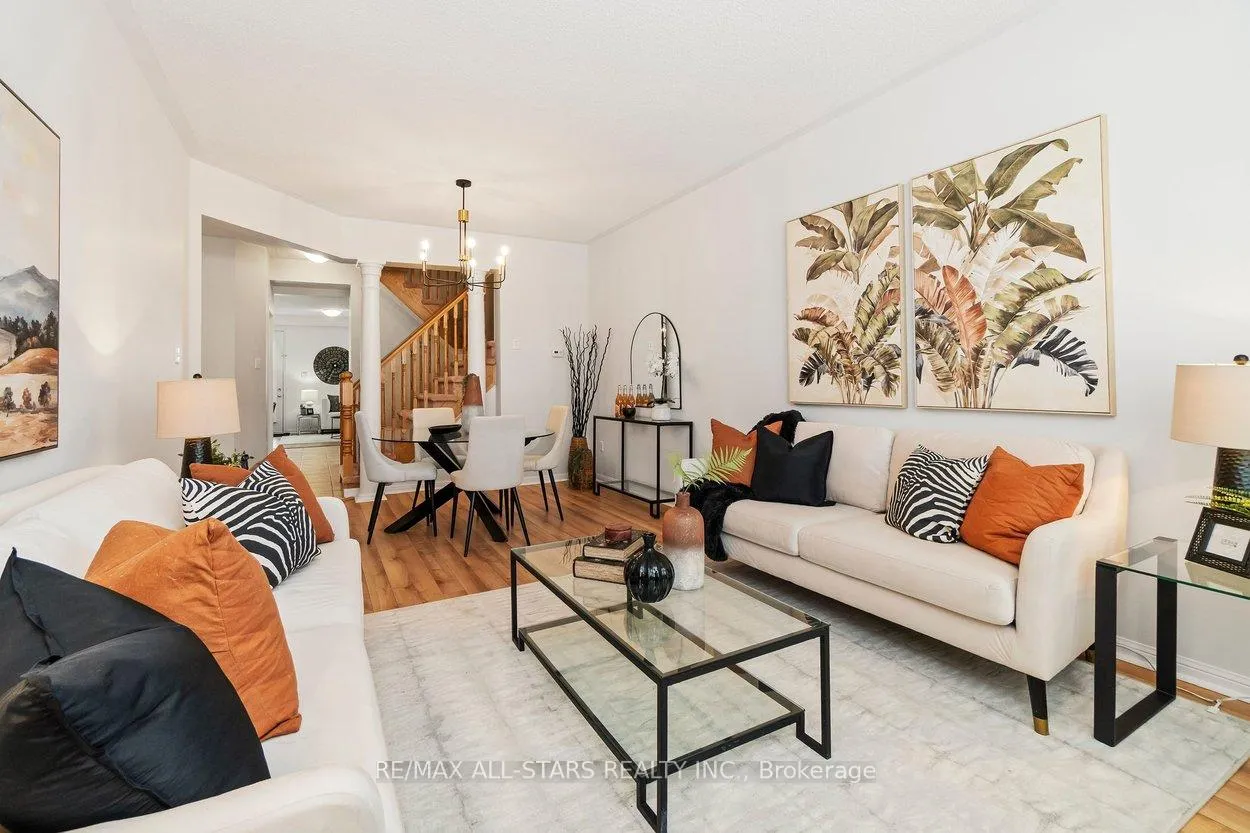 Photo 8 of 33 Christian Reesor Park Avenue, Markham, Cornell — HOMEH
