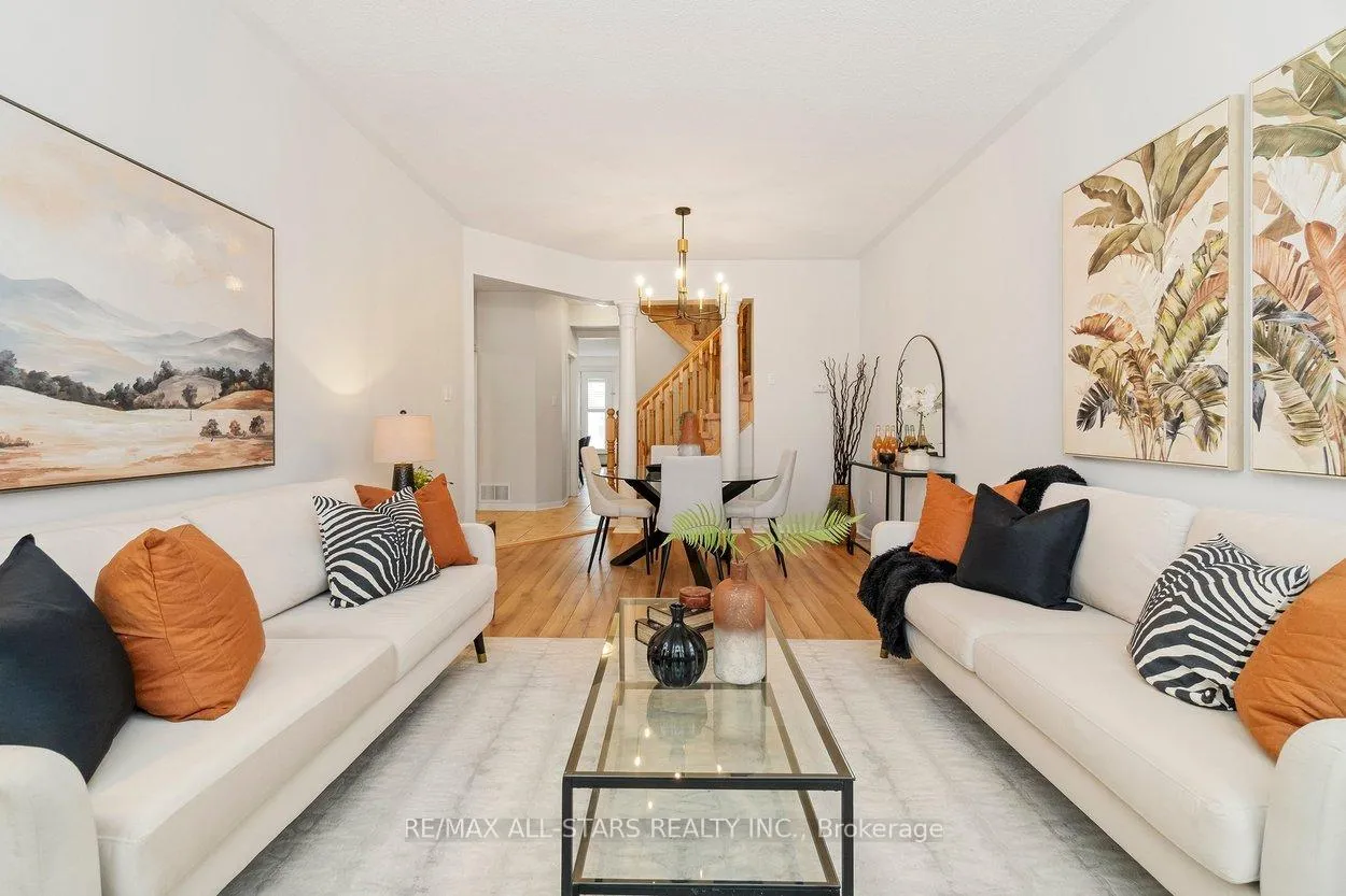 Photo 9 of 33 Christian Reesor Park Avenue, Markham, Cornell — HOMEH
