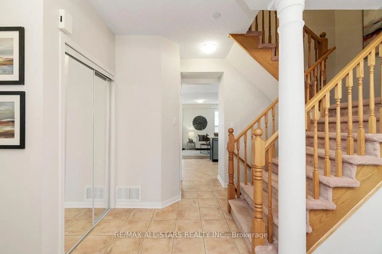 Photo 13 of 33 Christian Reesor Park Avenue, Markham, Cornell — HOMEH