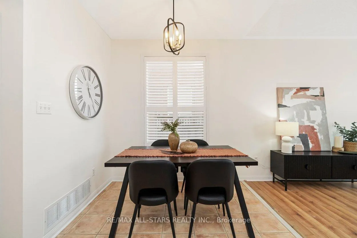 Photo 15 of 33 Christian Reesor Park Avenue, Markham, Cornell — HOMEH