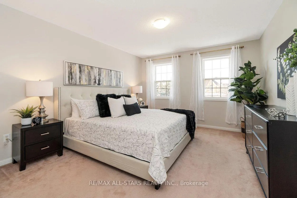 Photo 31 of 33 Christian Reesor Park Avenue, Markham, Cornell — HOMEH