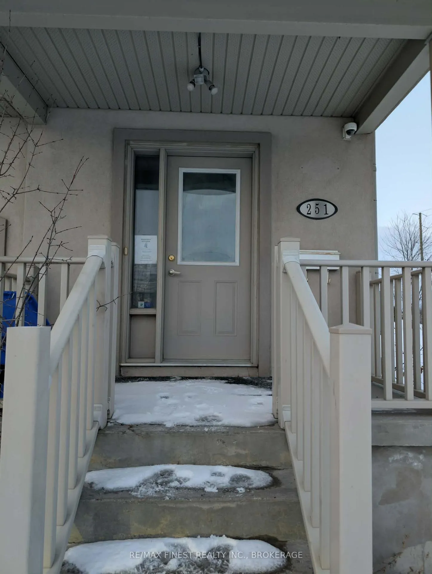 Photo 2 of 251 Conacher Drive, Kingston, Rideau — HOMEH
