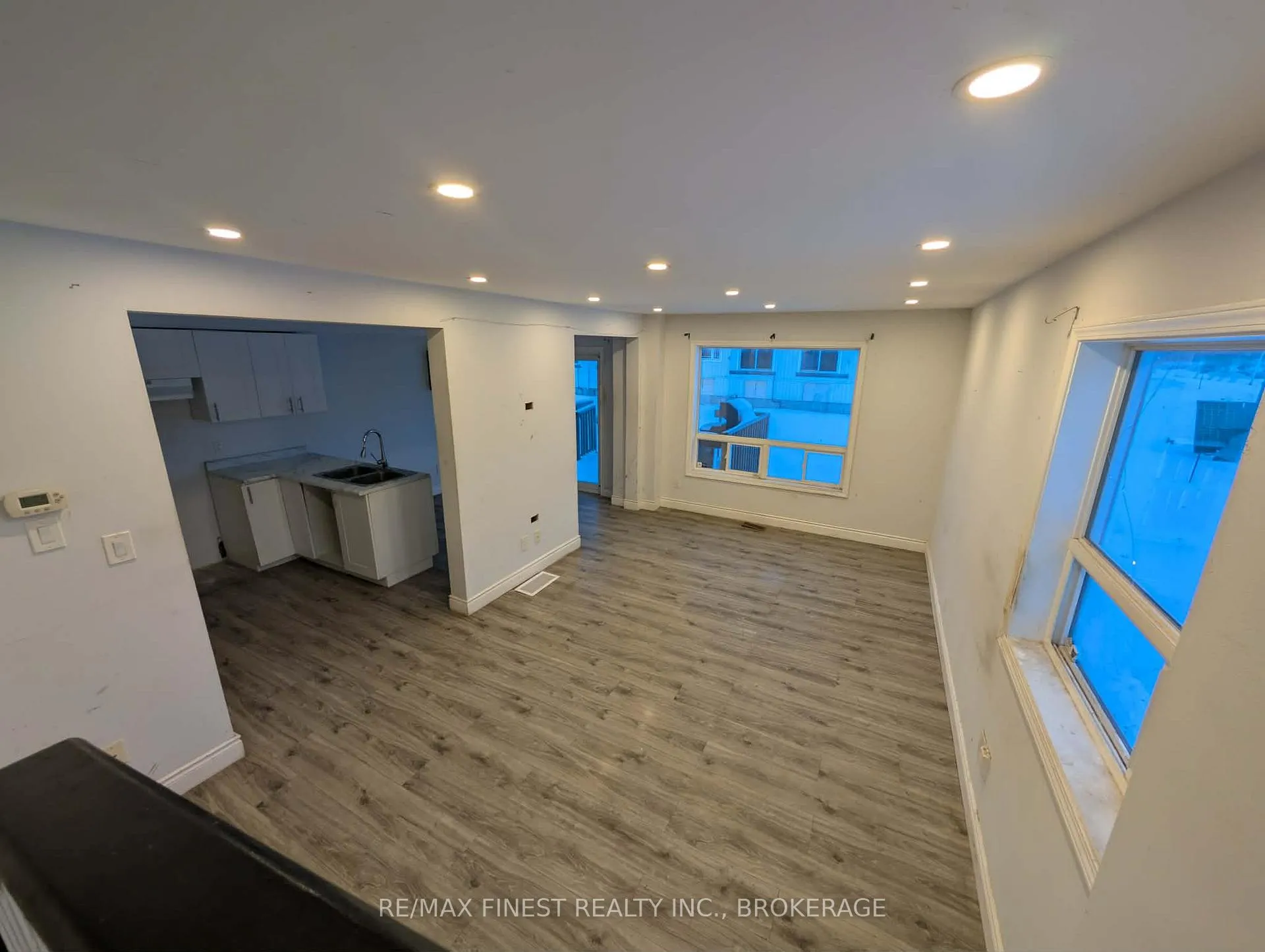 Photo 6 of 251 Conacher Drive, Kingston, Rideau — HOMEH