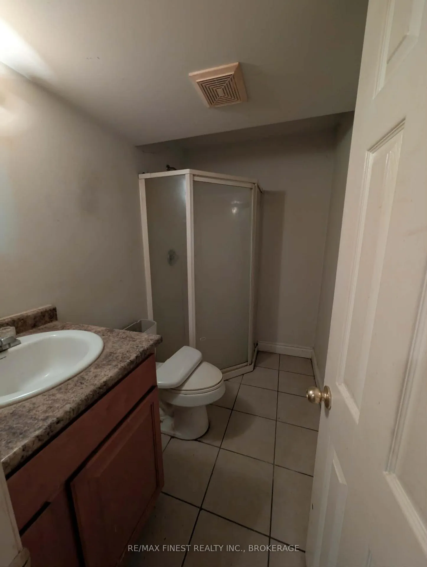 Photo 16 of 251 Conacher Drive, Kingston, Rideau — HOMEH