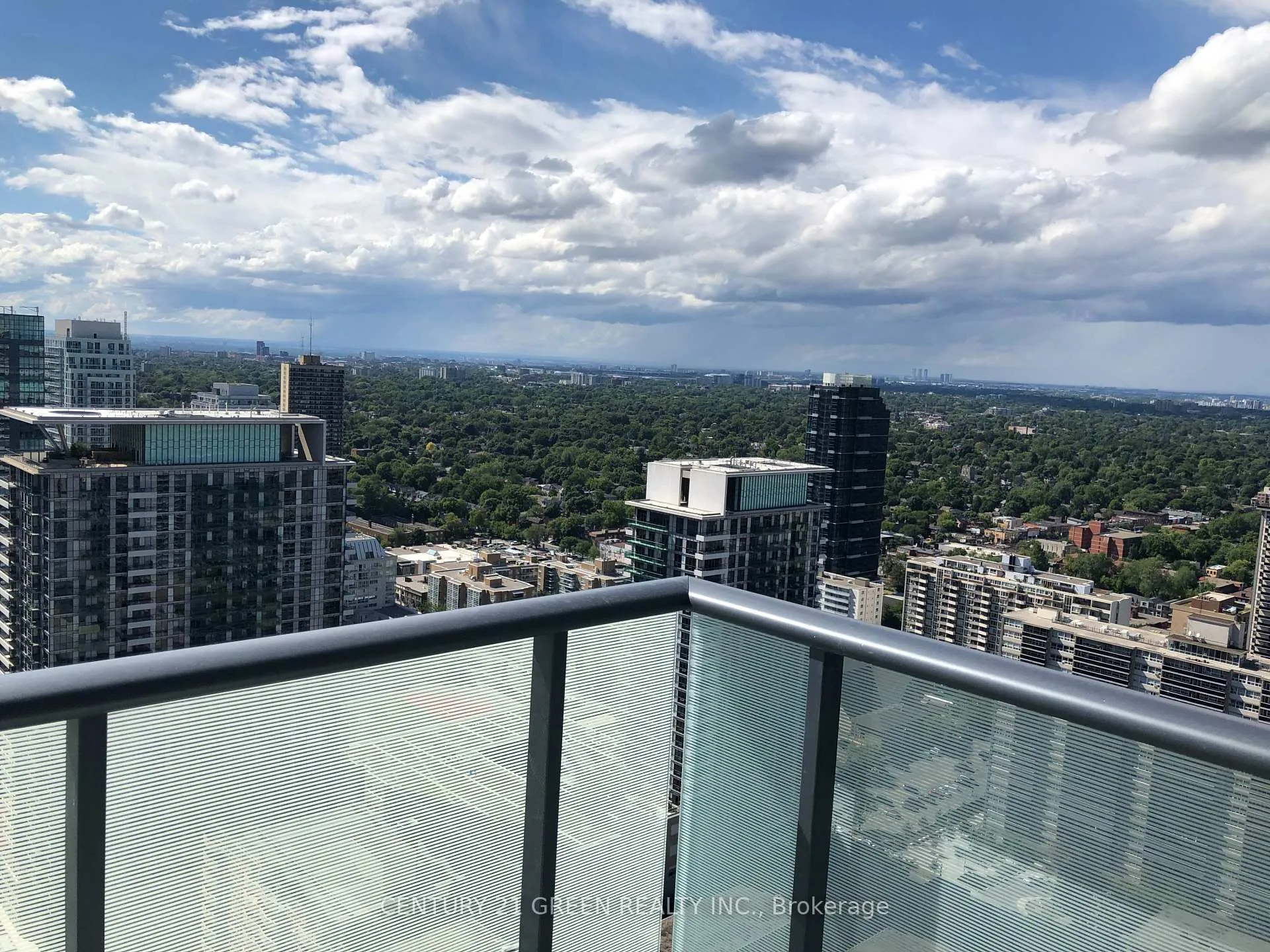 Photo 18 of Unit 4002, 161 Roehampton Avenue, Toronto, Mount Pleasant West — HOMEH