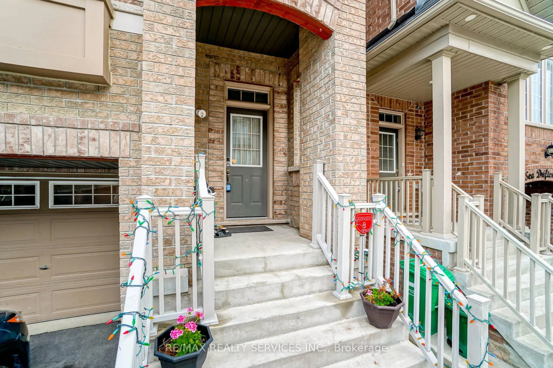 Photo 4 of 49 Sea Drifter Crescent, Brampton, Bram East — HOMEH