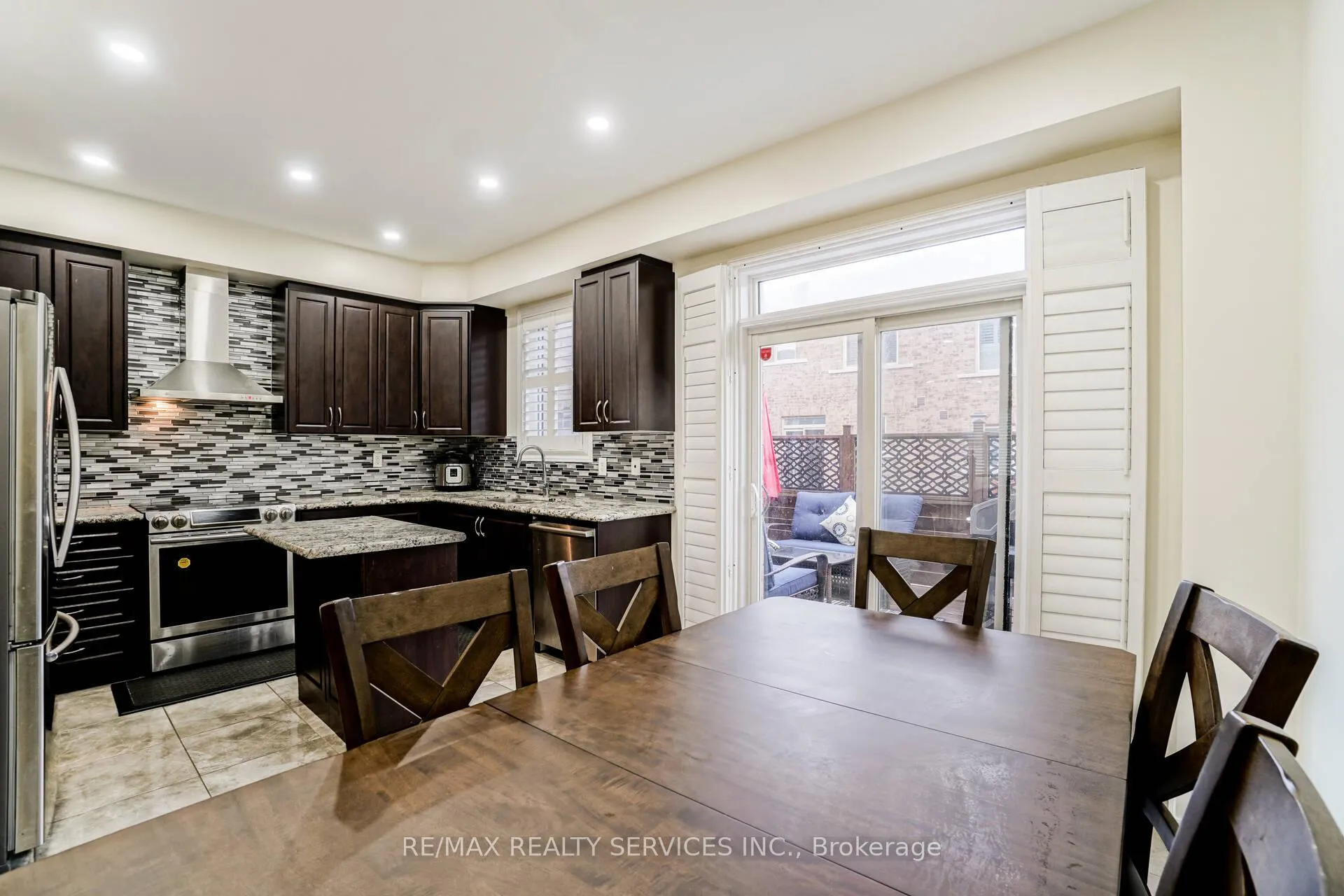 Photo 11 of 49 Sea Drifter Crescent, Brampton, Bram East — HOMEH