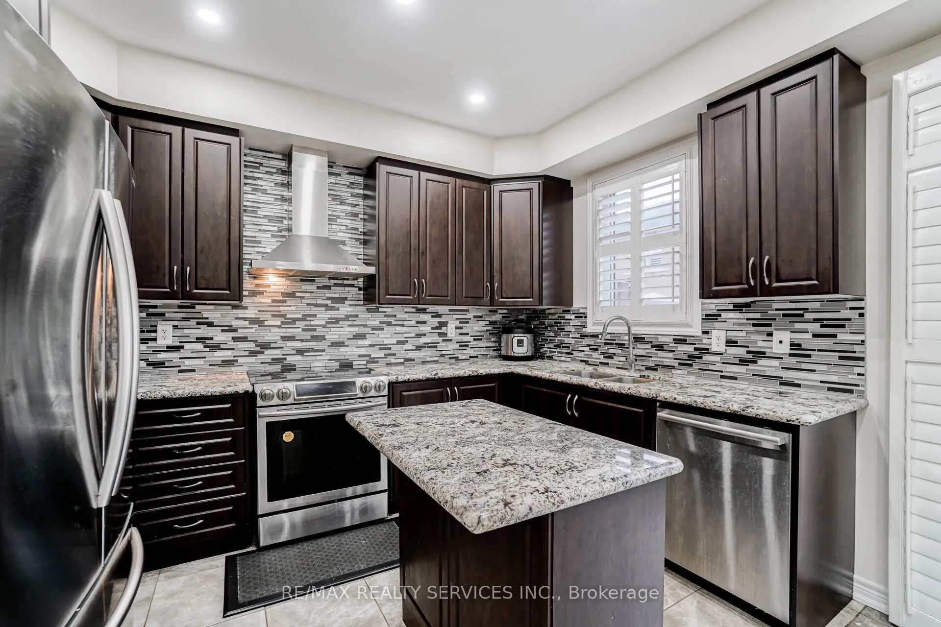Photo 13 of 49 Sea Drifter Crescent, Brampton, Bram East — HOMEH