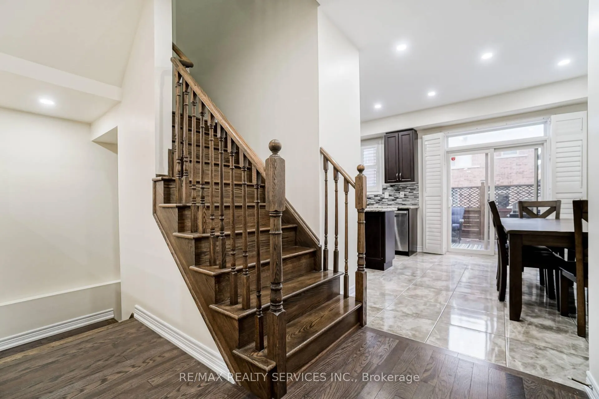 Photo 17 of 49 Sea Drifter Crescent, Brampton, Bram East — HOMEH