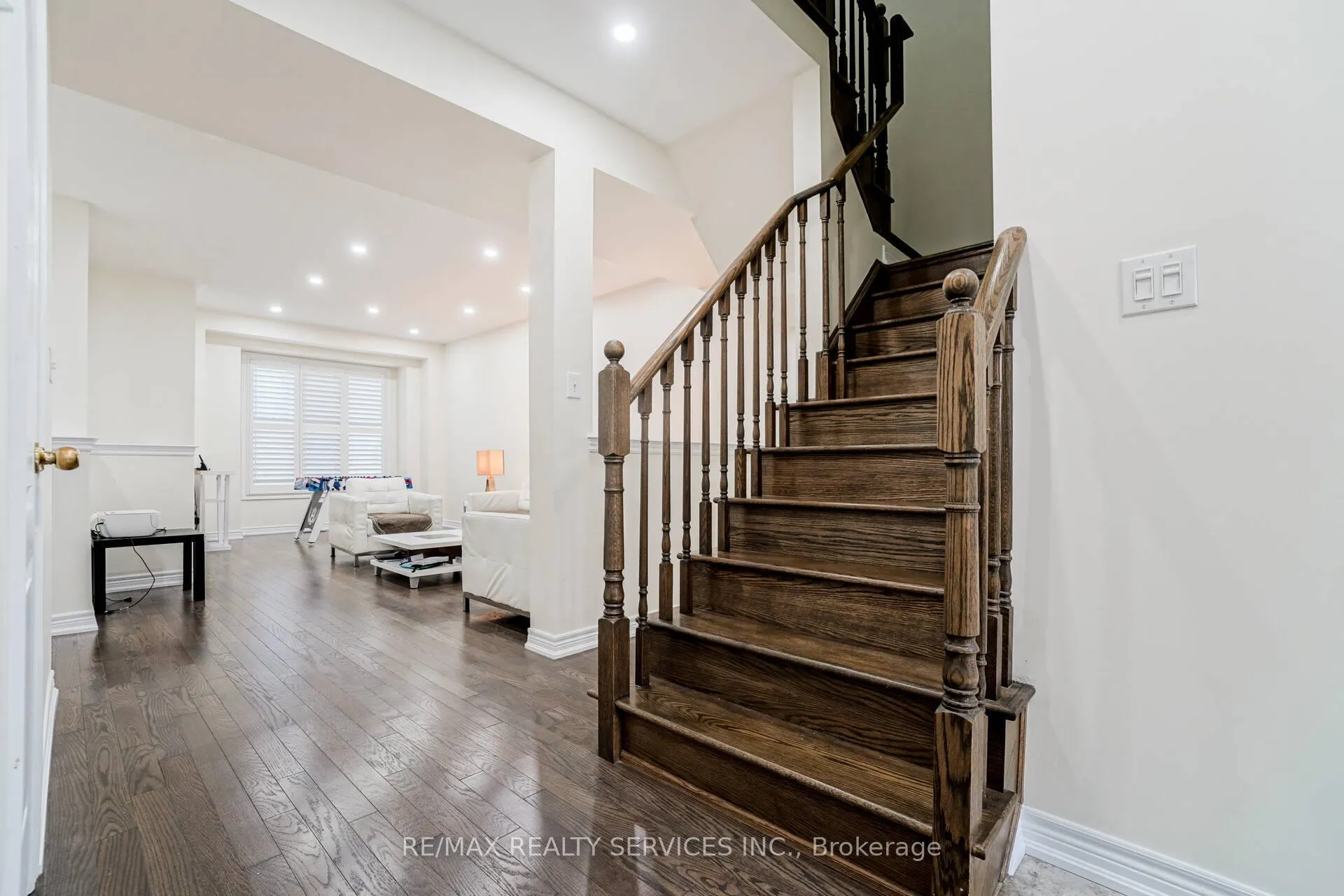 Photo 18 of 49 Sea Drifter Crescent, Brampton, Bram East — HOMEH