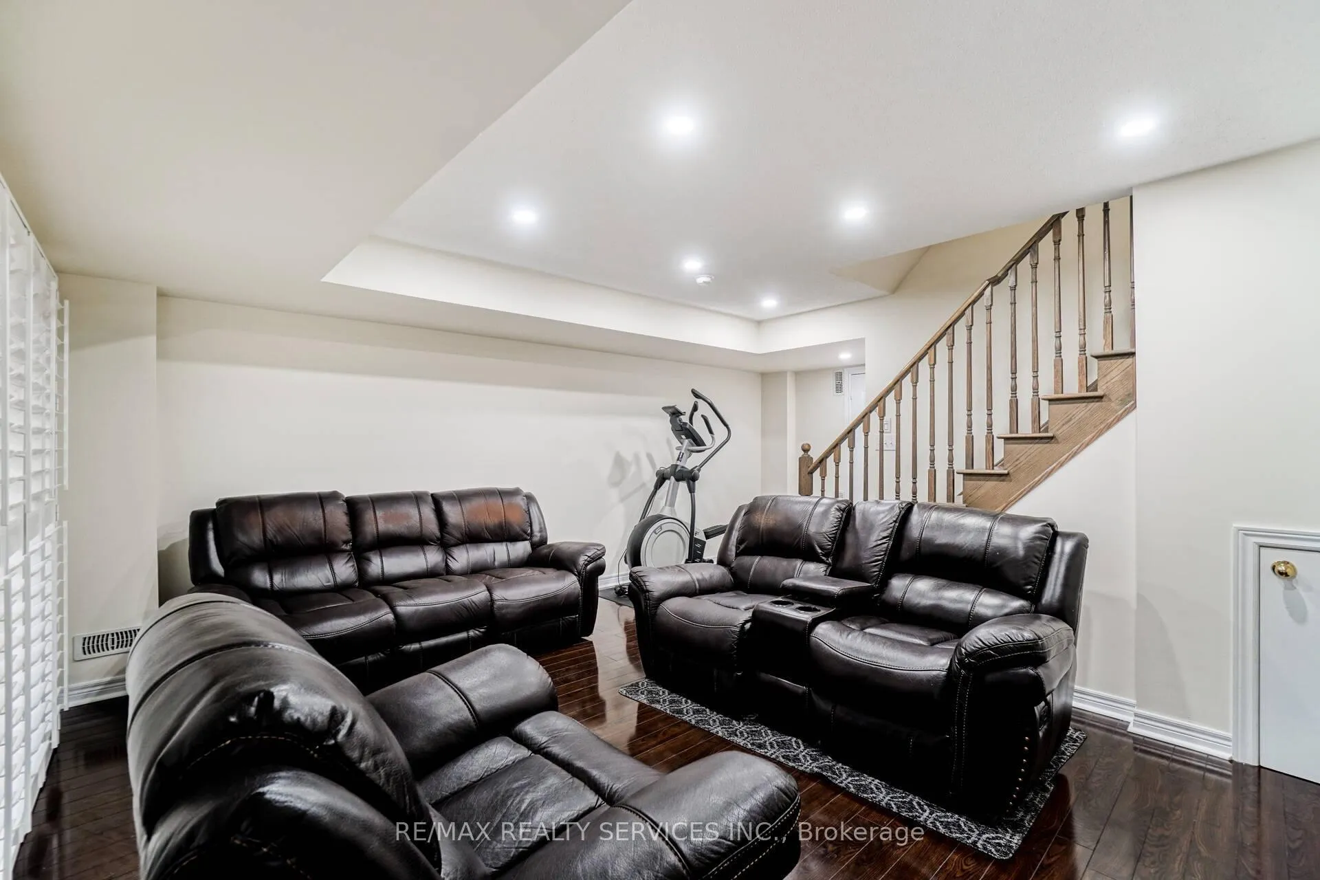 Photo 29 of 49 Sea Drifter Crescent, Brampton, Bram East — HOMEH