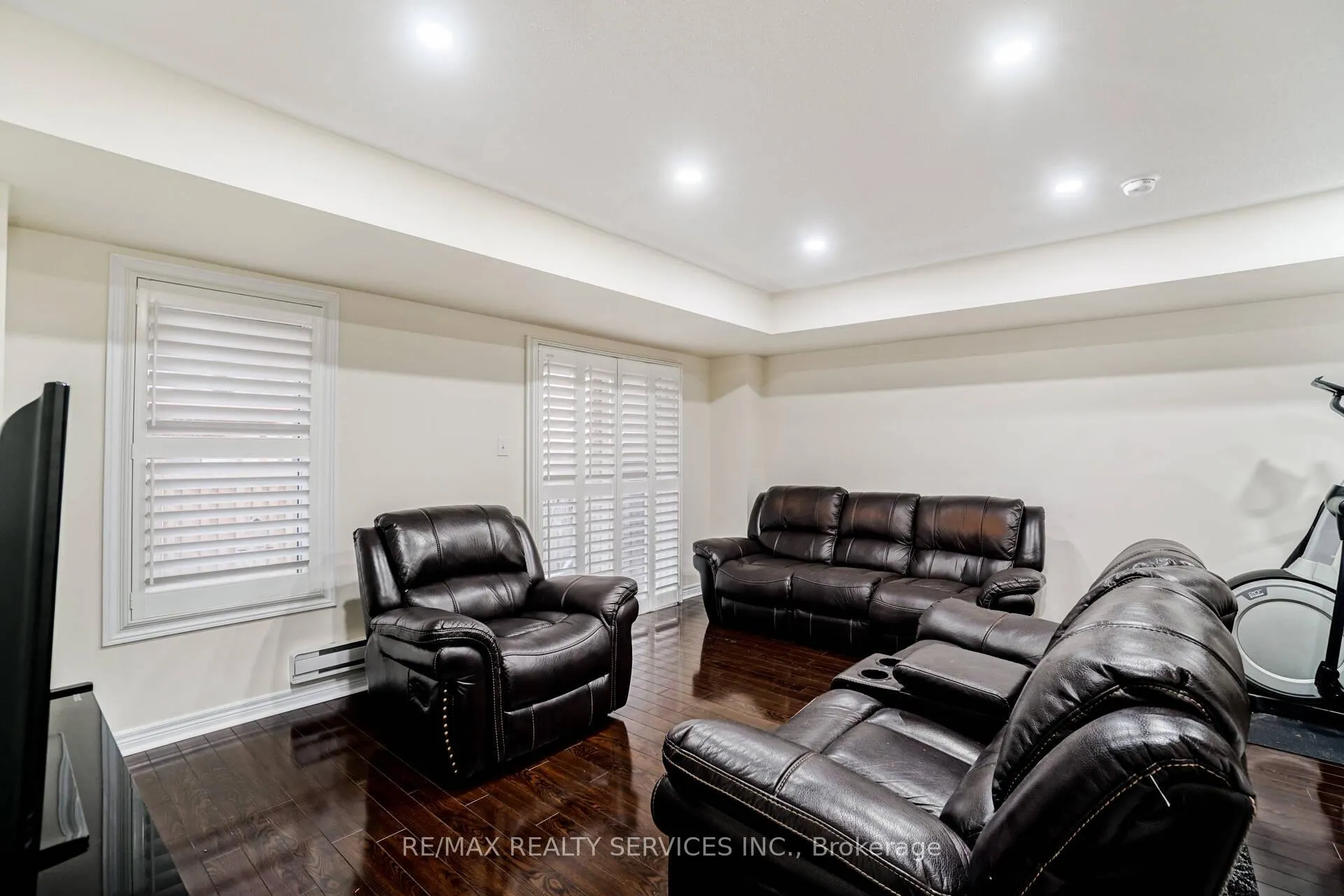 Photo 31 of 49 Sea Drifter Crescent, Brampton, Bram East — HOMEH