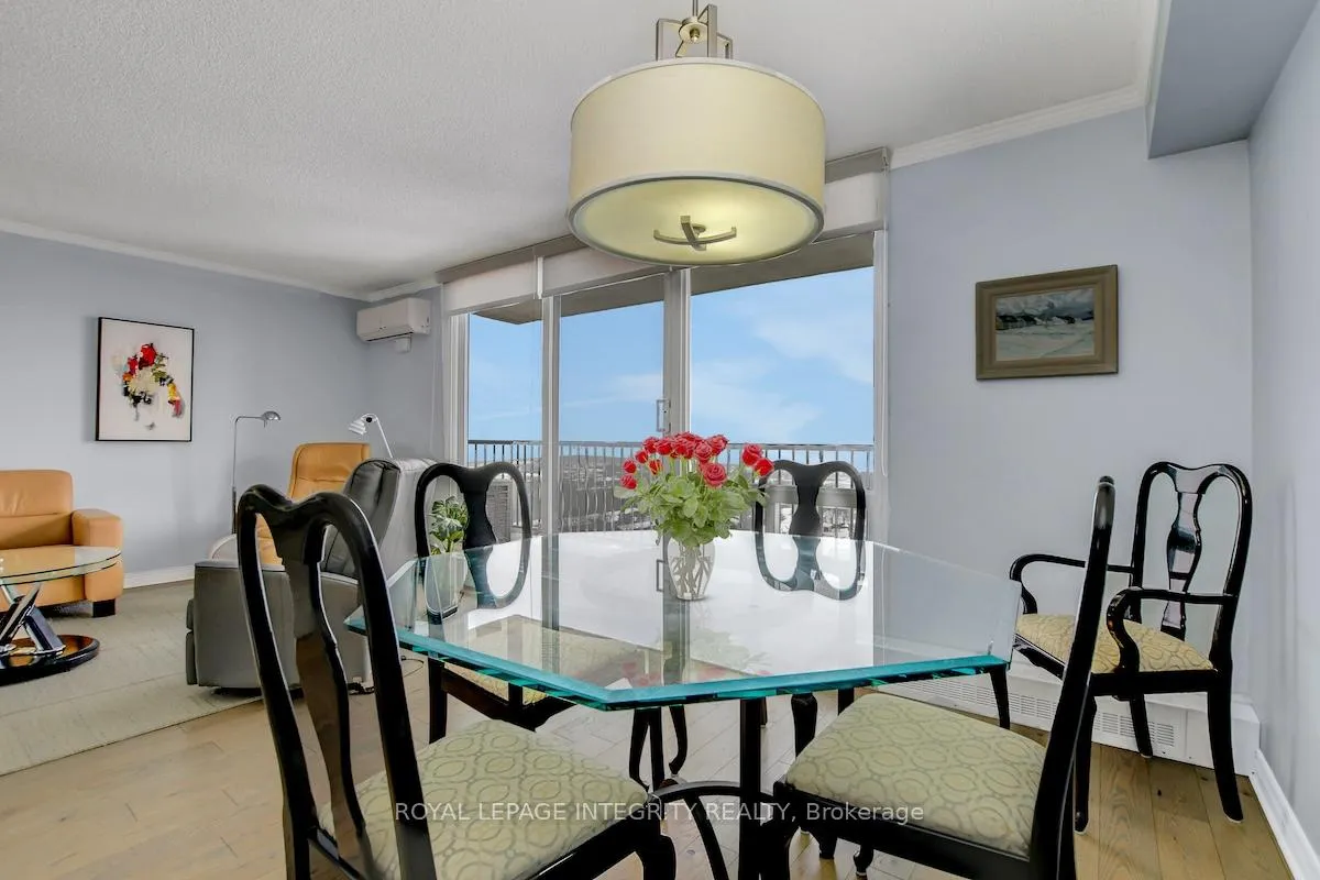 Photo 8 of Unit 1512, 665 Bathgate Drive, Ottawa, Carson Meadows — HOMEH