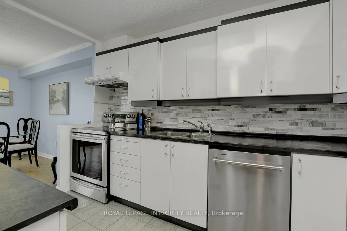 Photo 11 of Unit 1512, 665 Bathgate Drive, Ottawa, Carson Meadows — HOMEH