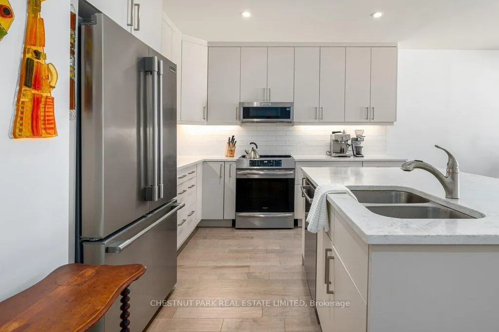 Photo 13 of Unit 302, 17 Cleave Avenue, Prince Edward County, Picton Ward — HOMEH