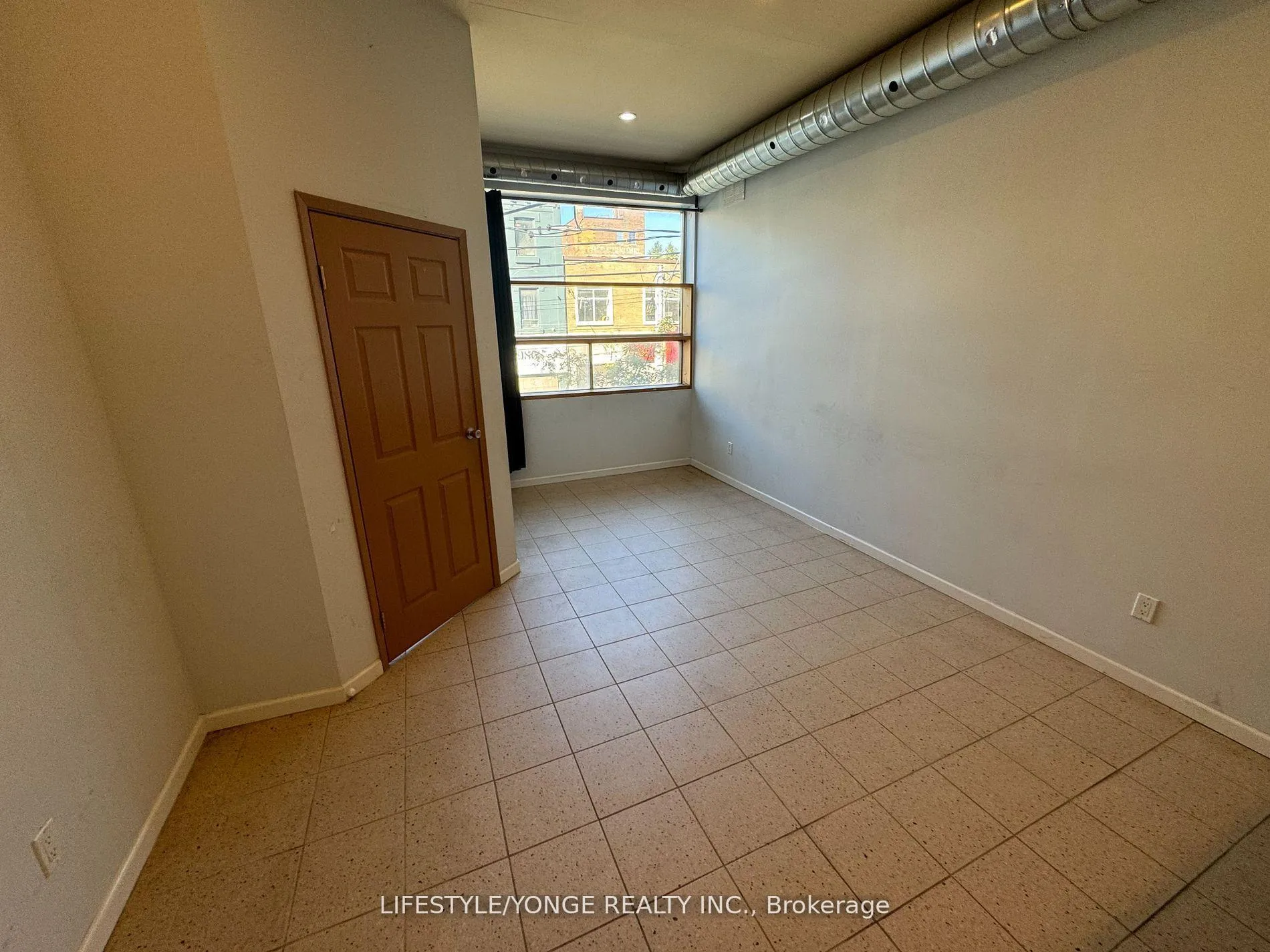 Photo 4 of Unit North, 609 Queen Street, Toronto, Waterfront Communities — HOMEH
