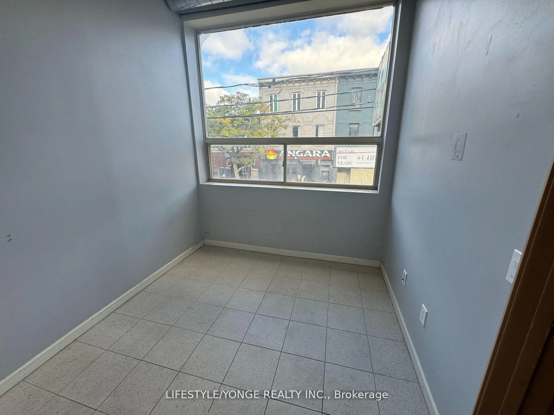 Photo 7 of Unit North, 609 Queen Street, Toronto, Waterfront Communities — HOMEH