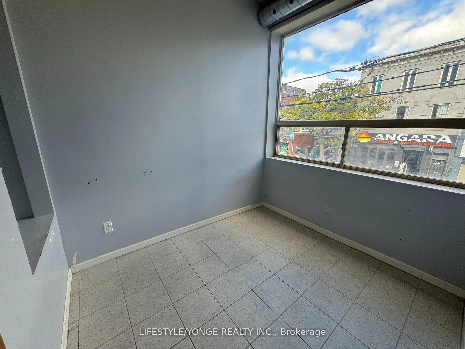 Photo 8 of Unit North, 609 Queen Street, Toronto, Waterfront Communities — HOMEH