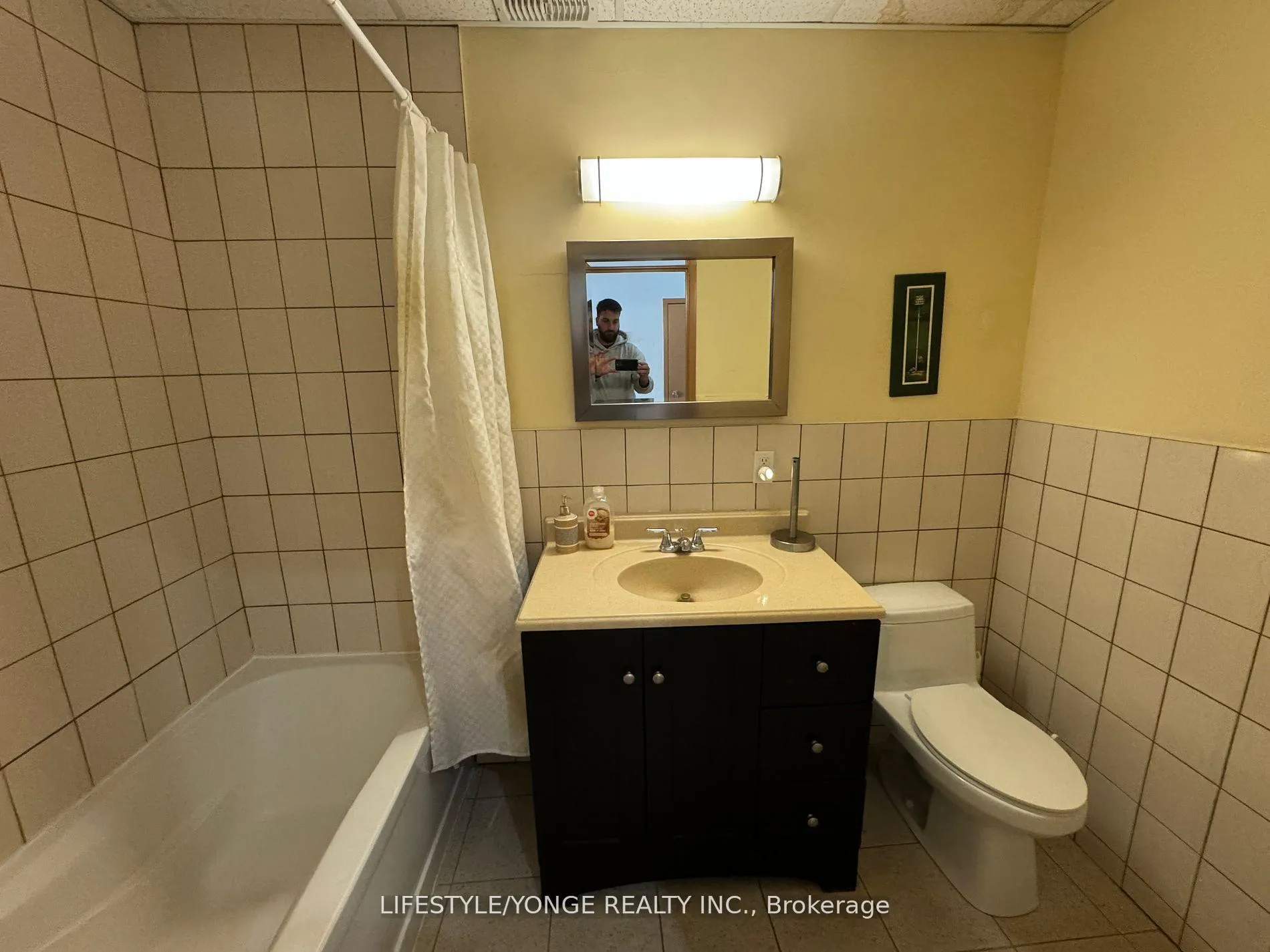 Photo 9 of Unit North, 609 Queen Street, Toronto, Waterfront Communities — HOMEH