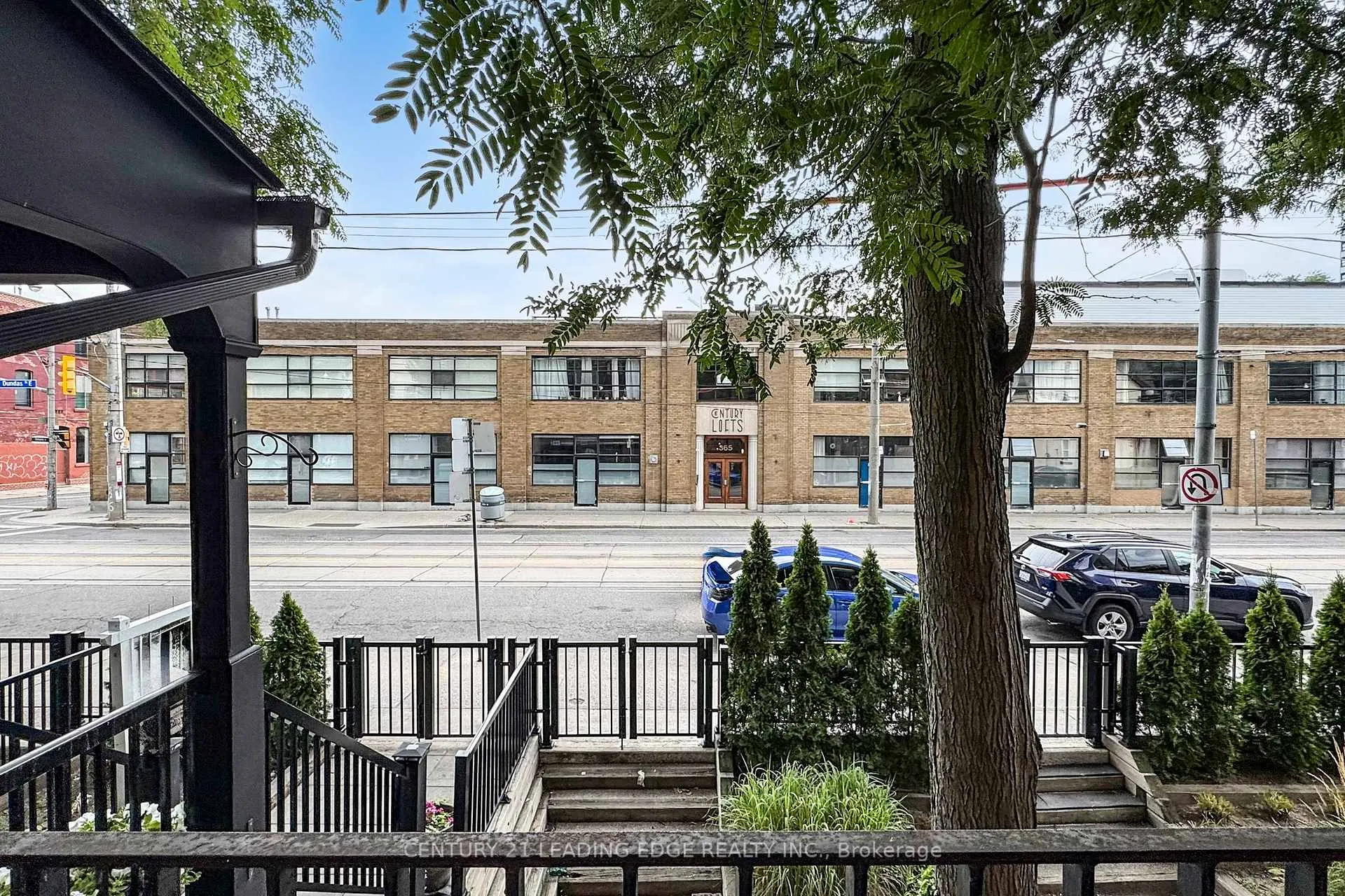 Photo 4 of Unit 4, 364 Dundas Street E, Toronto, Moss Park — HOMEH
