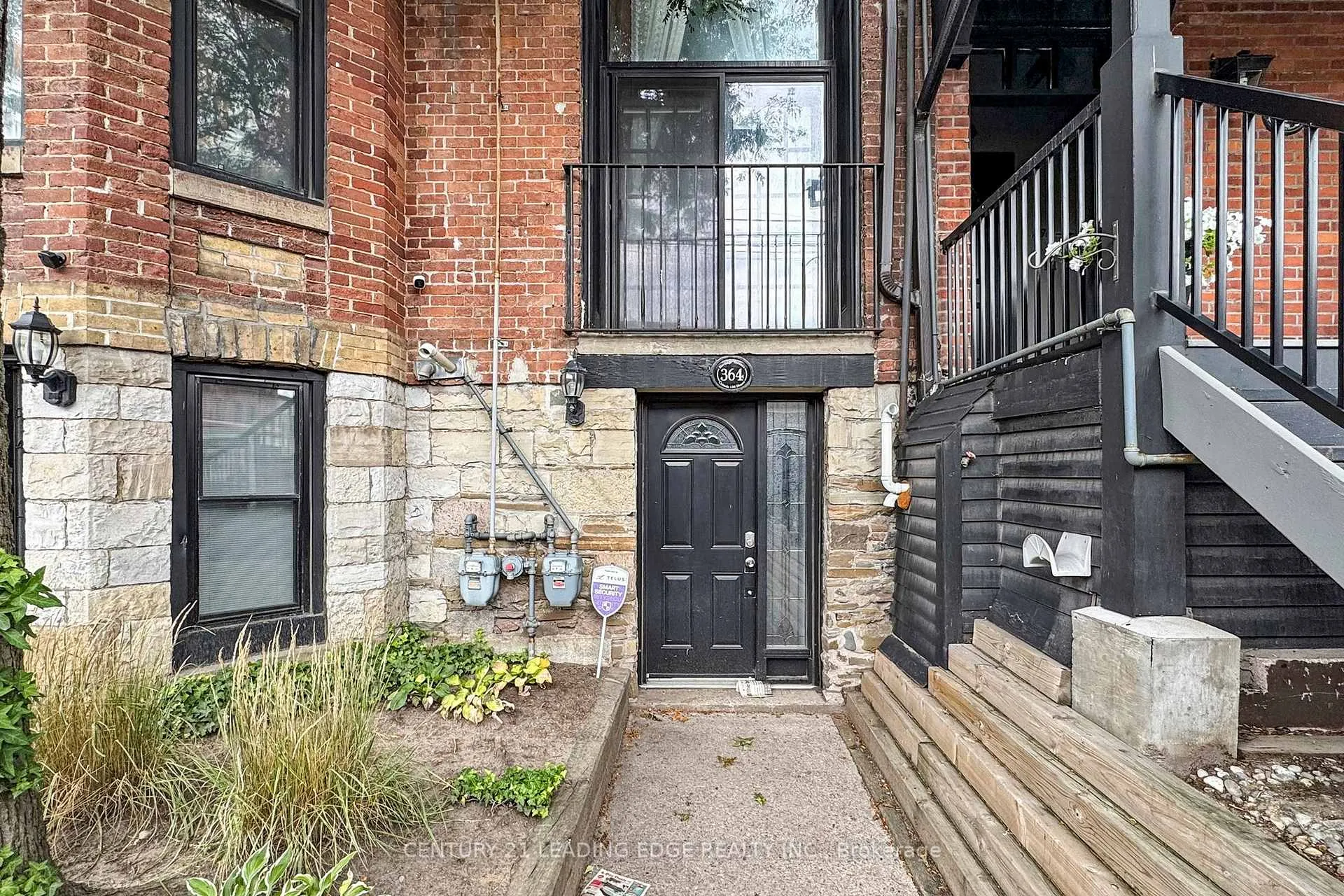Photo 9 of Unit 4, 364 Dundas Street E, Toronto, Moss Park — HOMEH