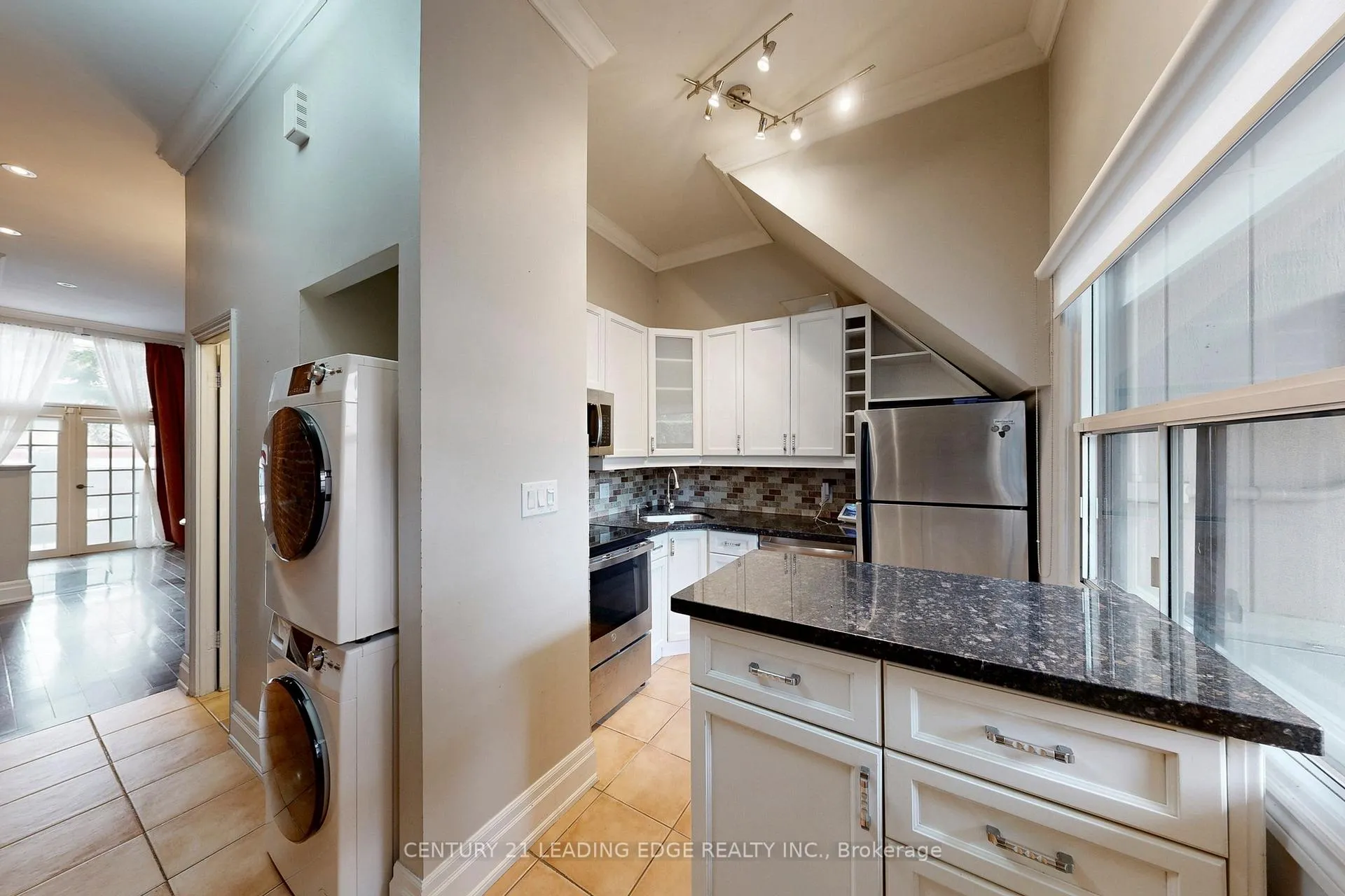Photo 18 of Unit 4, 364 Dundas Street E, Toronto, Moss Park — HOMEH