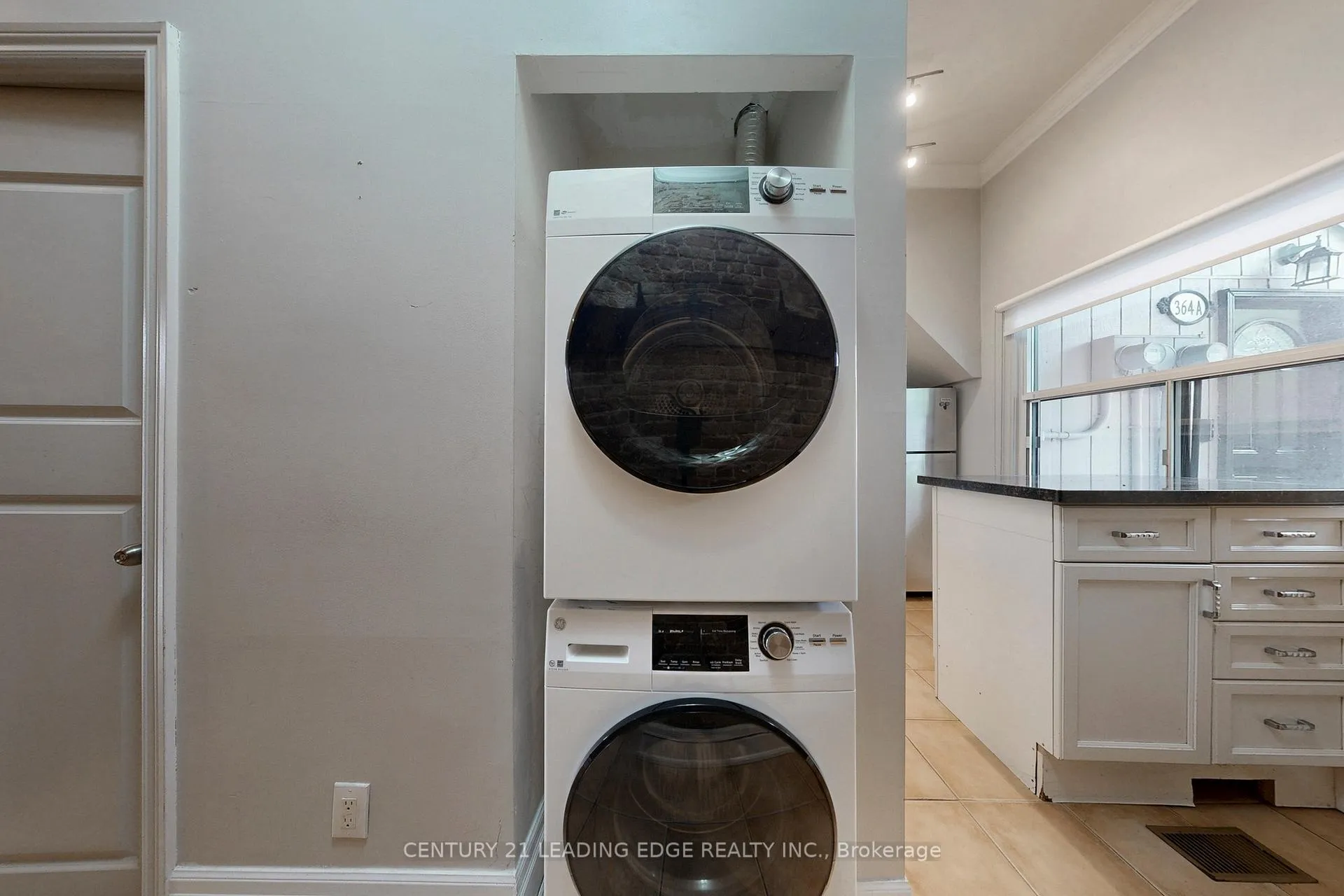 Photo 22 of Unit 4, 364 Dundas Street E, Toronto, Moss Park — HOMEH