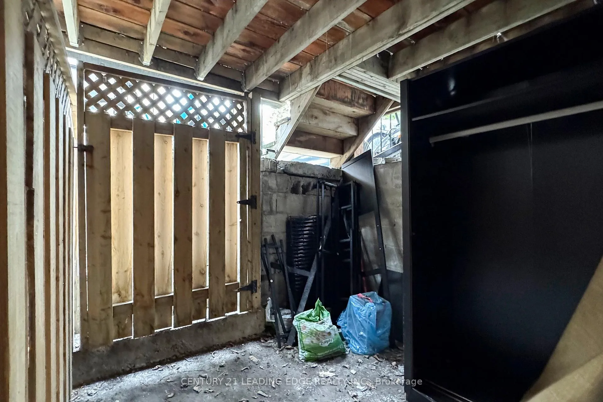 Photo 33 of Unit 4, 364 Dundas Street E, Toronto, Moss Park — HOMEH
