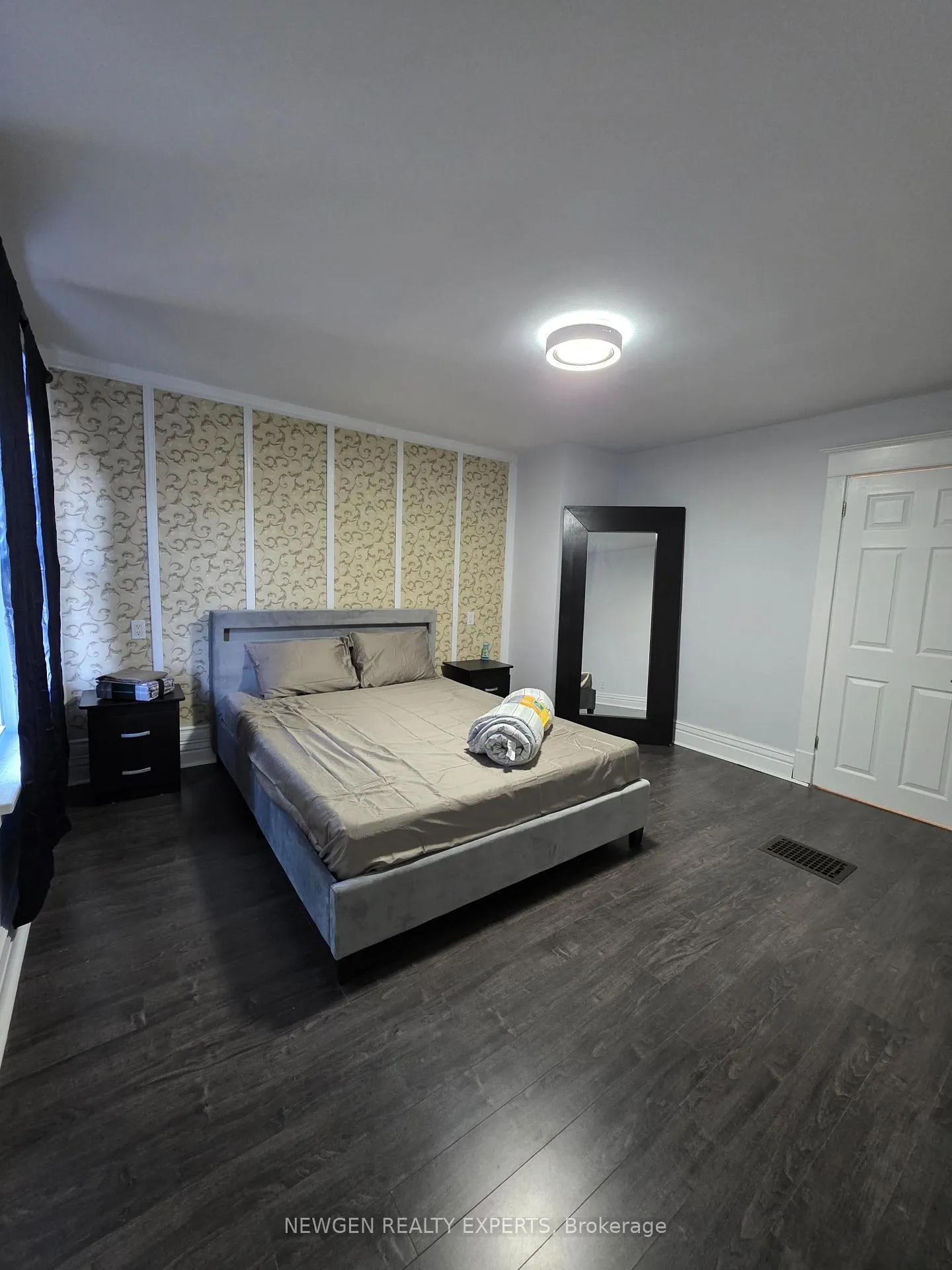 Photo 7 of Unit #Main #Second, 5765 Dorchester Road, Niagara Falls, Hospital — HOMEH