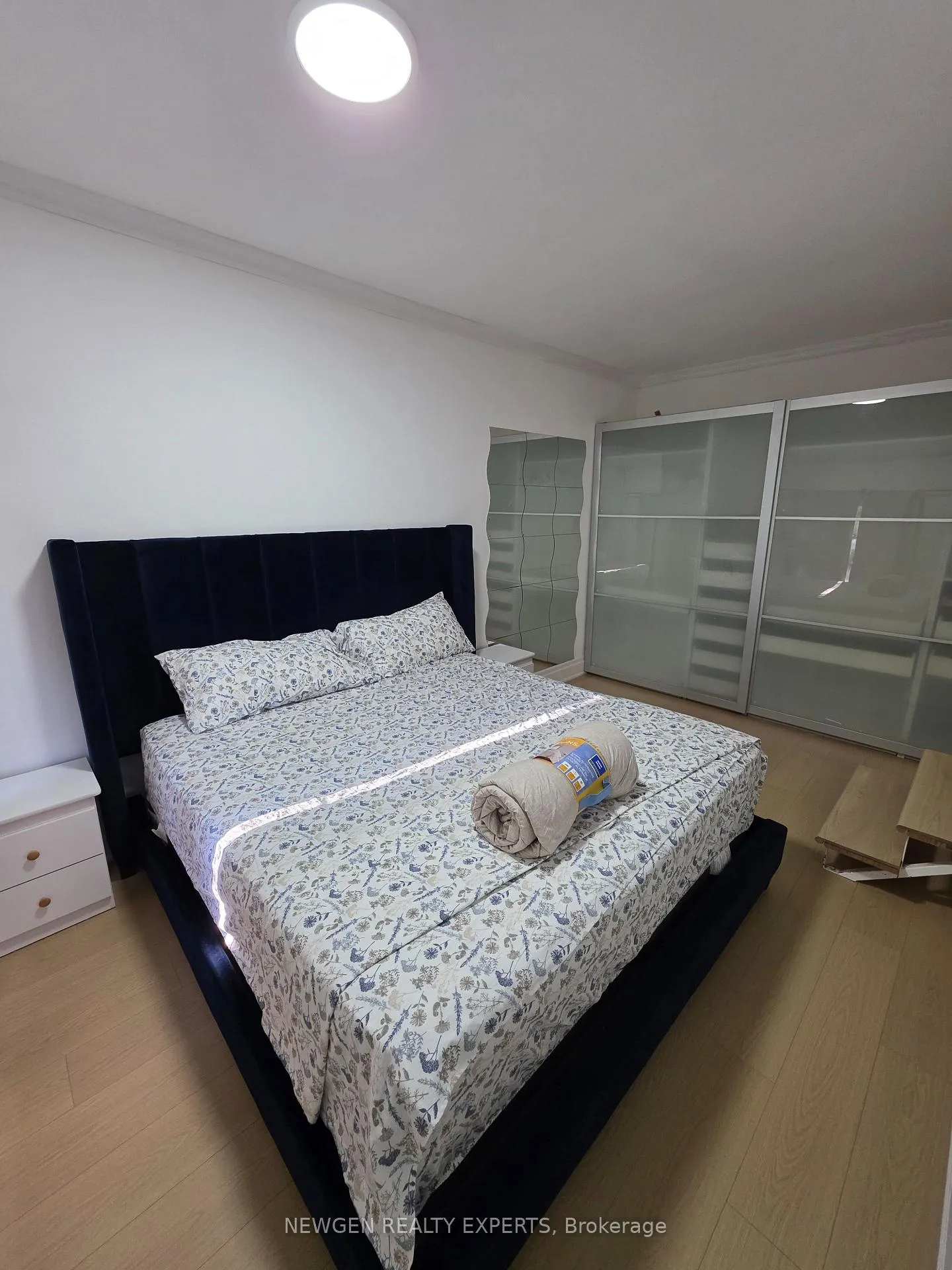 Photo 9 of Unit #Main #Second, 5765 Dorchester Road, Niagara Falls, Hospital — HOMEH